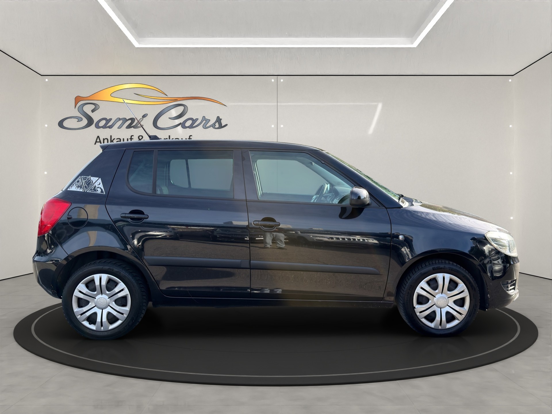 SKODA Fabia 1.2 TSI Ambiente-image-4