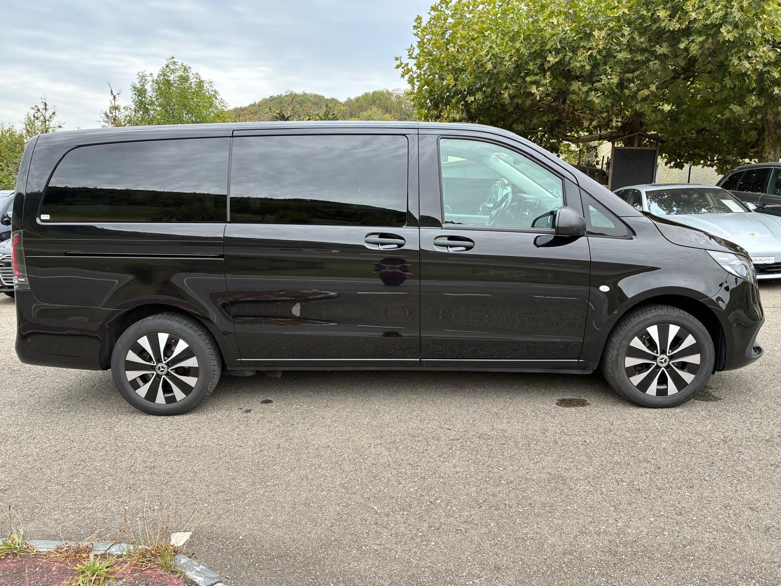 MERCEDES-BENZ Vito 116 CDI Lang Tourer 9G-Tronic 4M Select-image-6