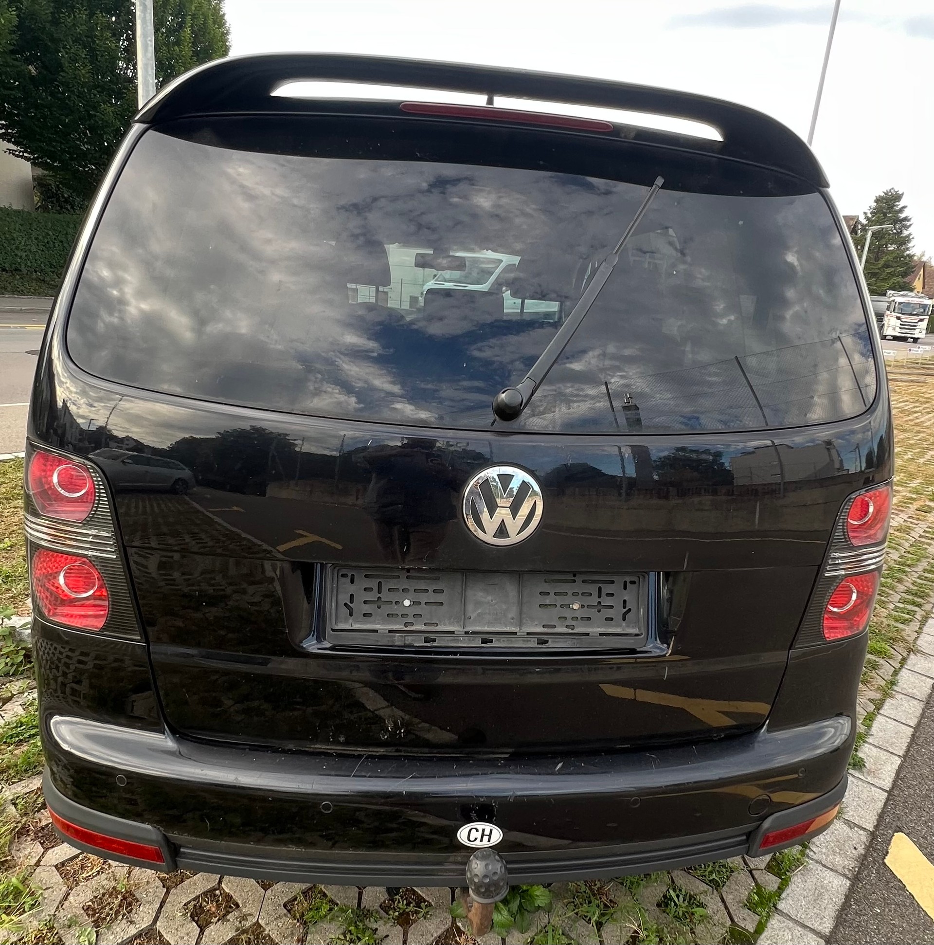 VW CrossTouran 2.0 TDI DSG-image-5