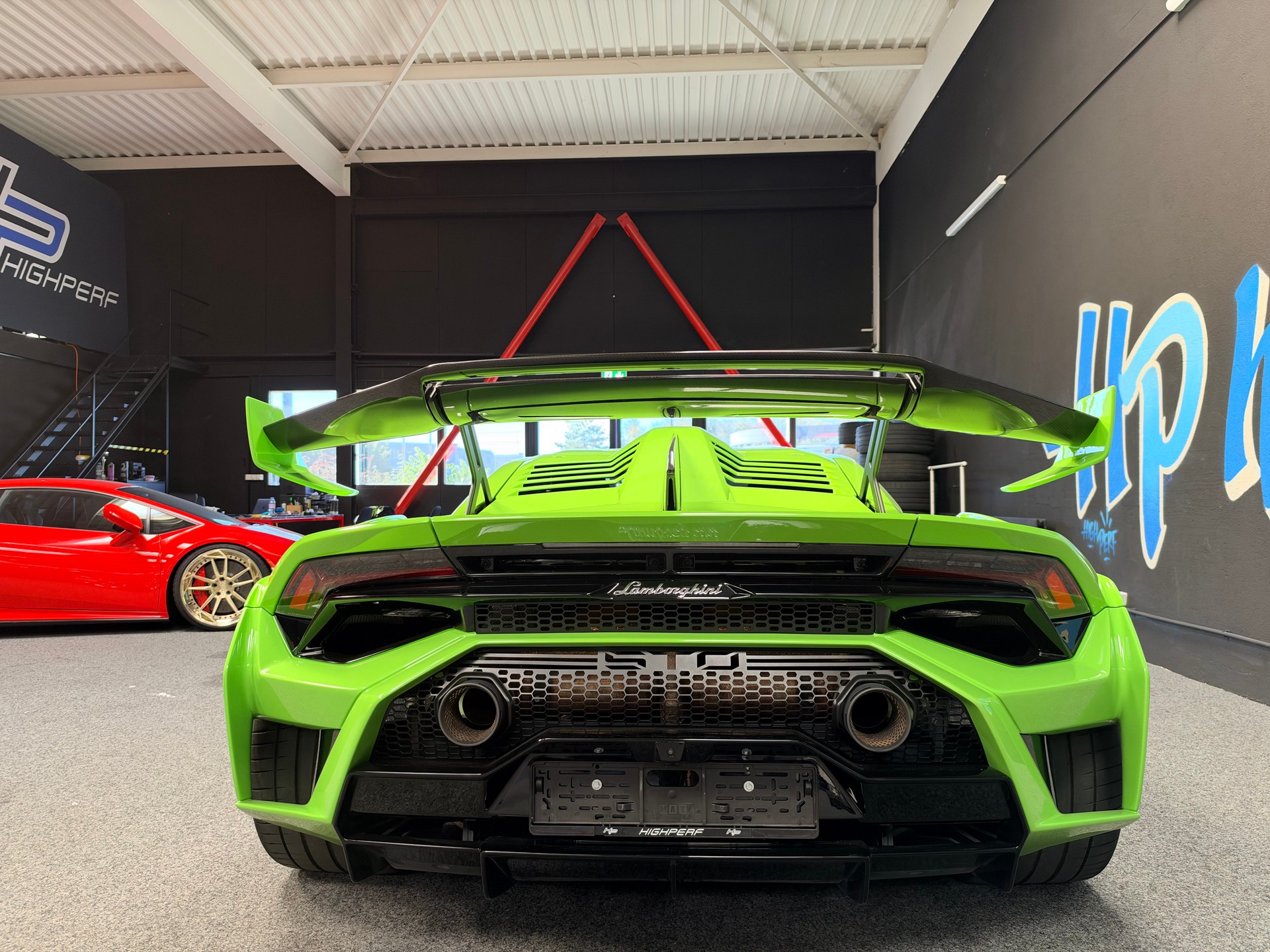 LAMBORGHINI Huracan STO Coupé DCT RWD-image-4