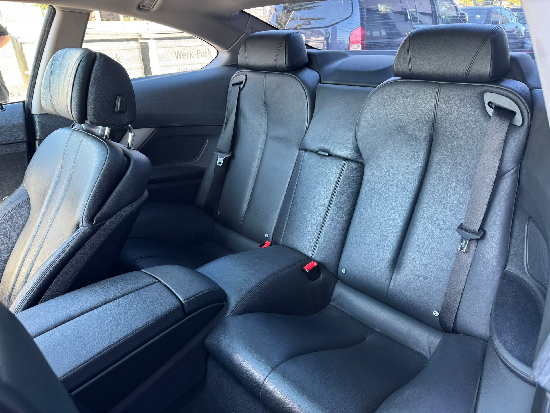 BMW BMW 640i Coupé-image-10