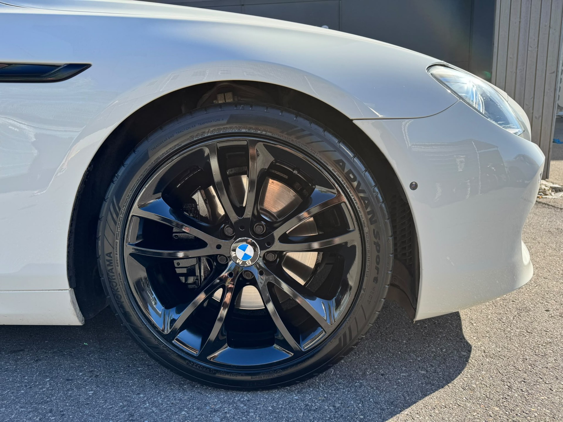 BMW BMW 640i Coupé-image-11