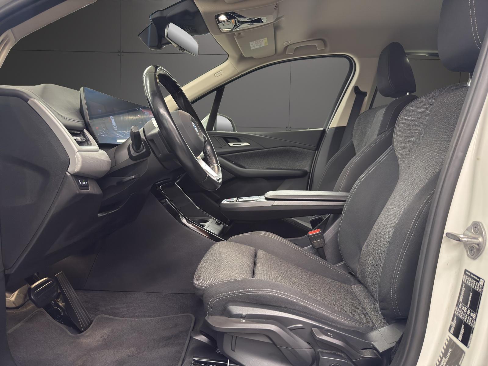 BMW 218d Active Tourer-image-6