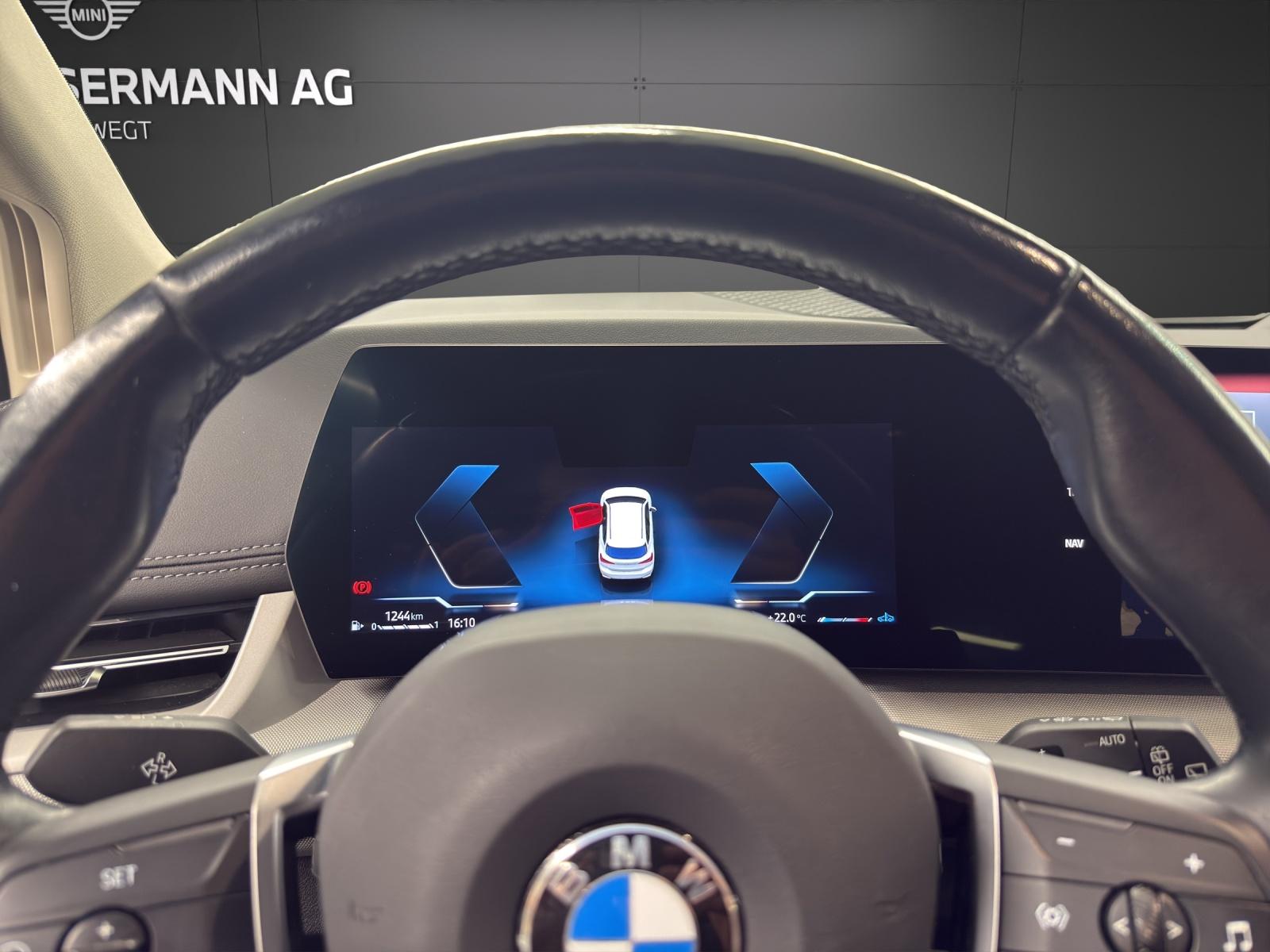 BMW 218d Active Tourer-image-13