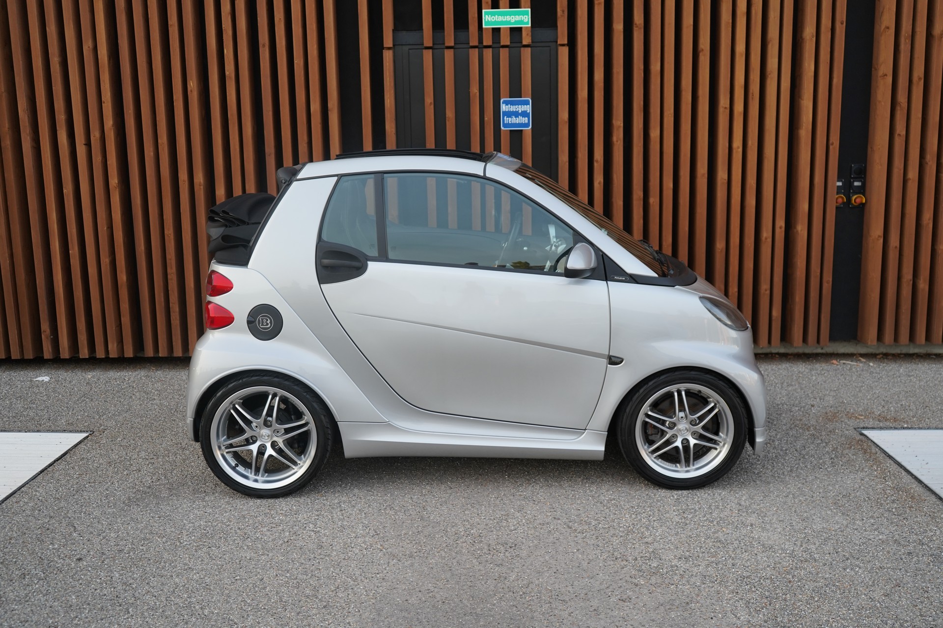 SMART FORTWO BRABUS XCLUSIVE SOFTOUCH l 102 PS-image-2