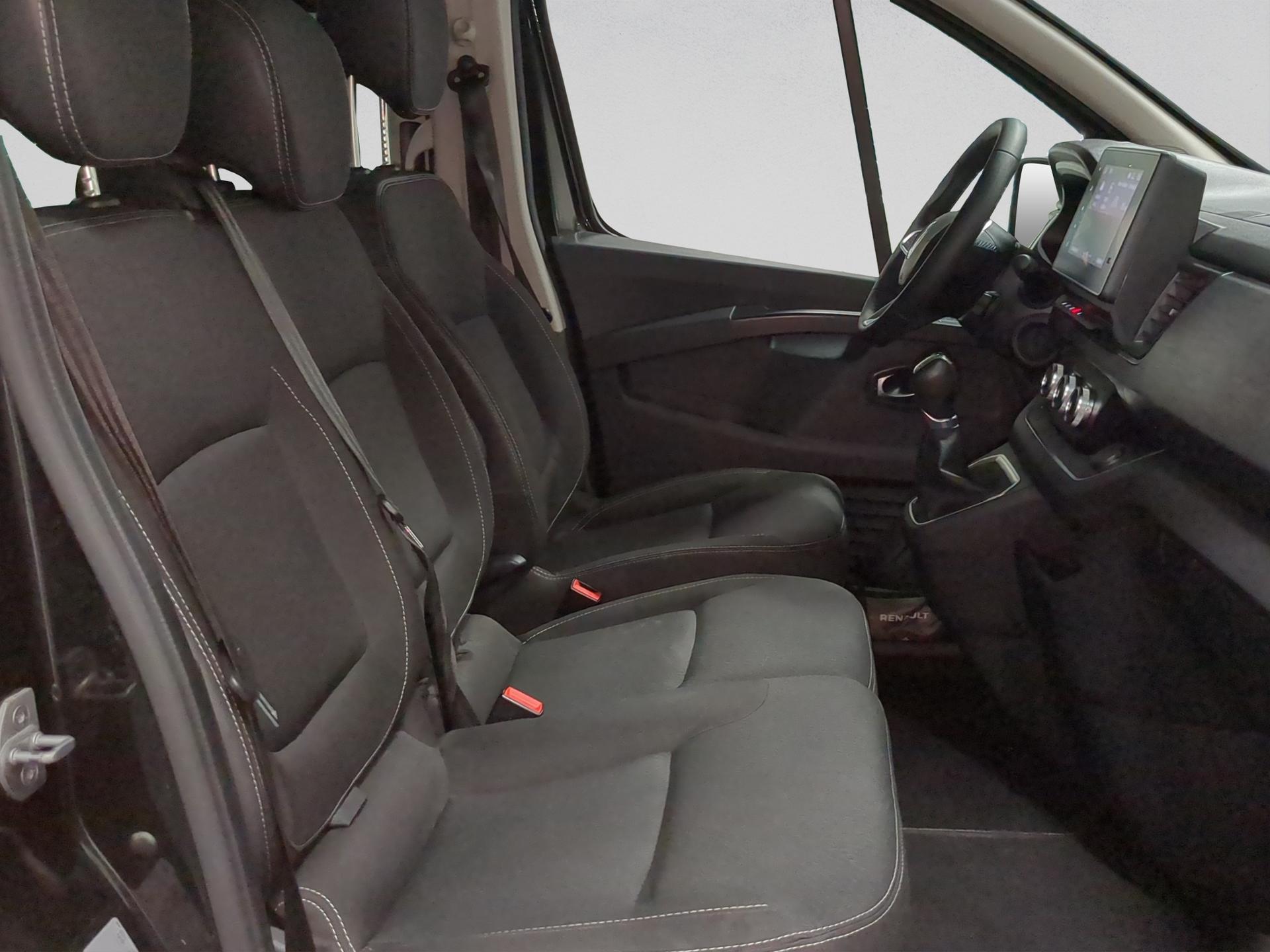 RENAULT Trafic Blue dCi 170 Grand Spaceclass Pack Escapade EDC-image-14