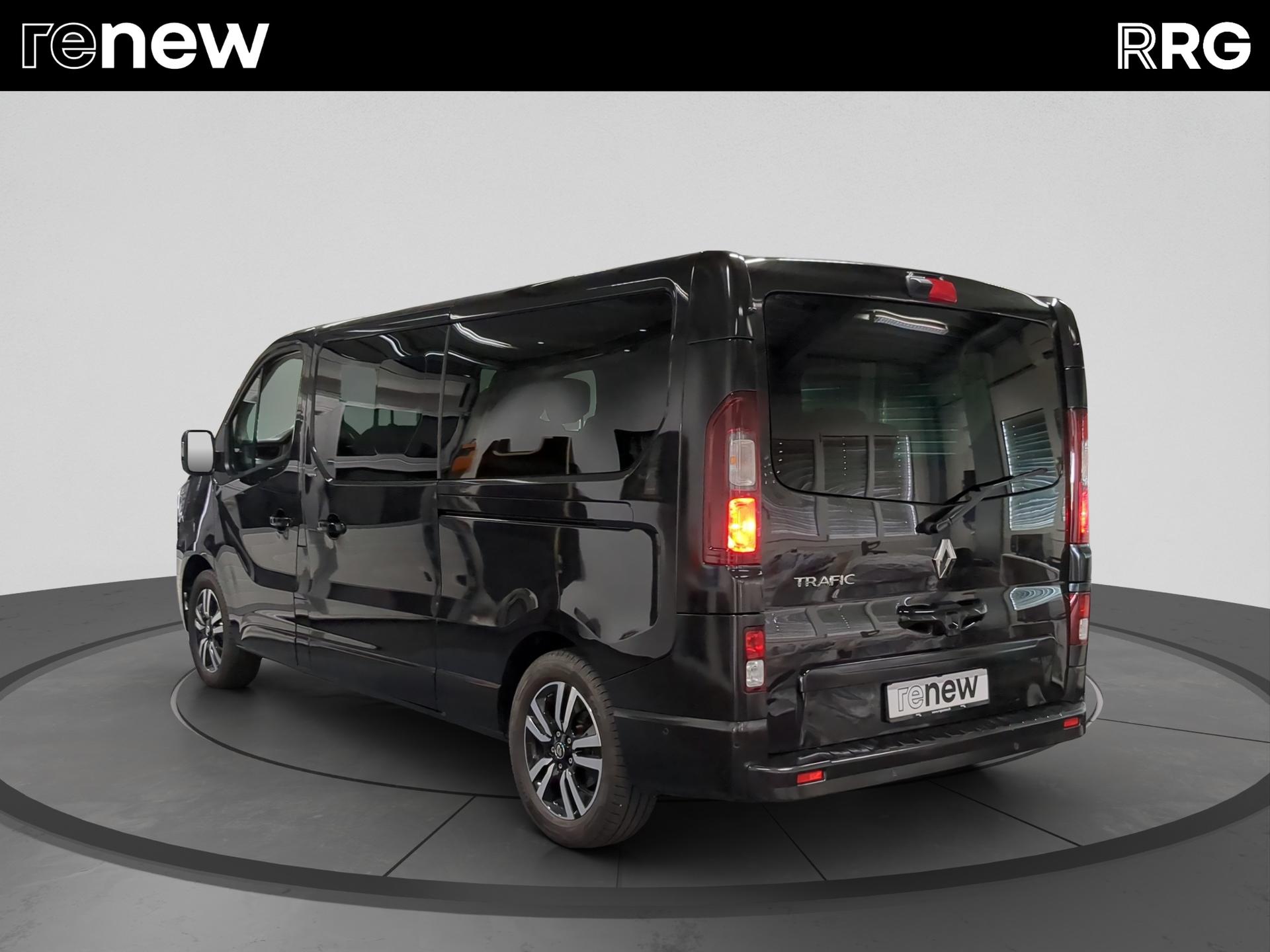 RENAULT Trafic Blue dCi 170 Grand Spaceclass Pack Escapade EDC-image-4