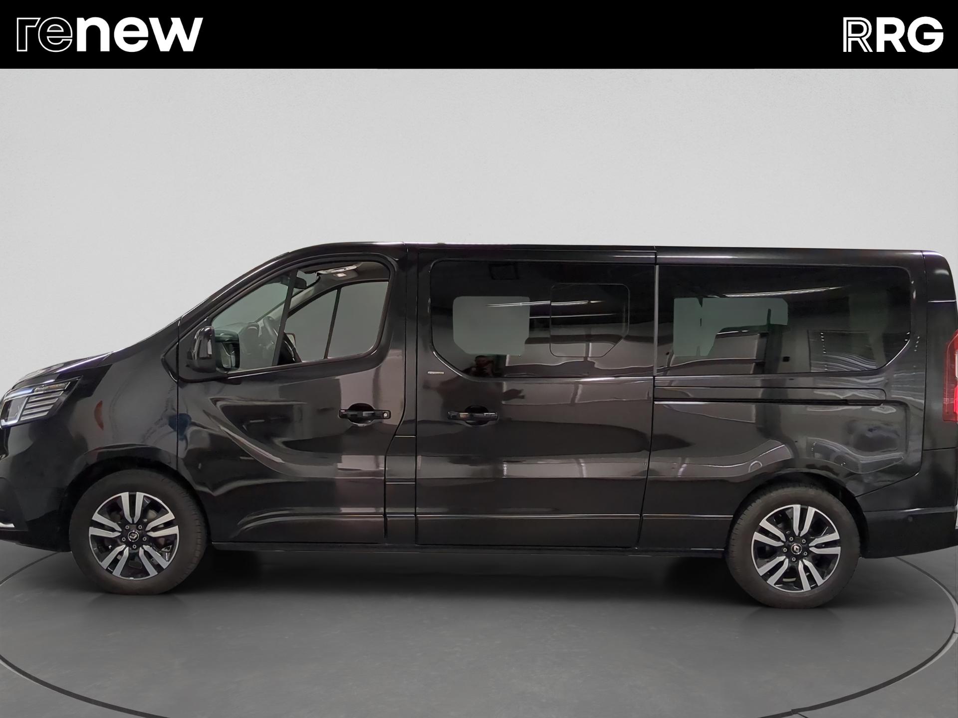 RENAULT Trafic Blue dCi 170 Grand Spaceclass Pack Escapade EDC-image-5