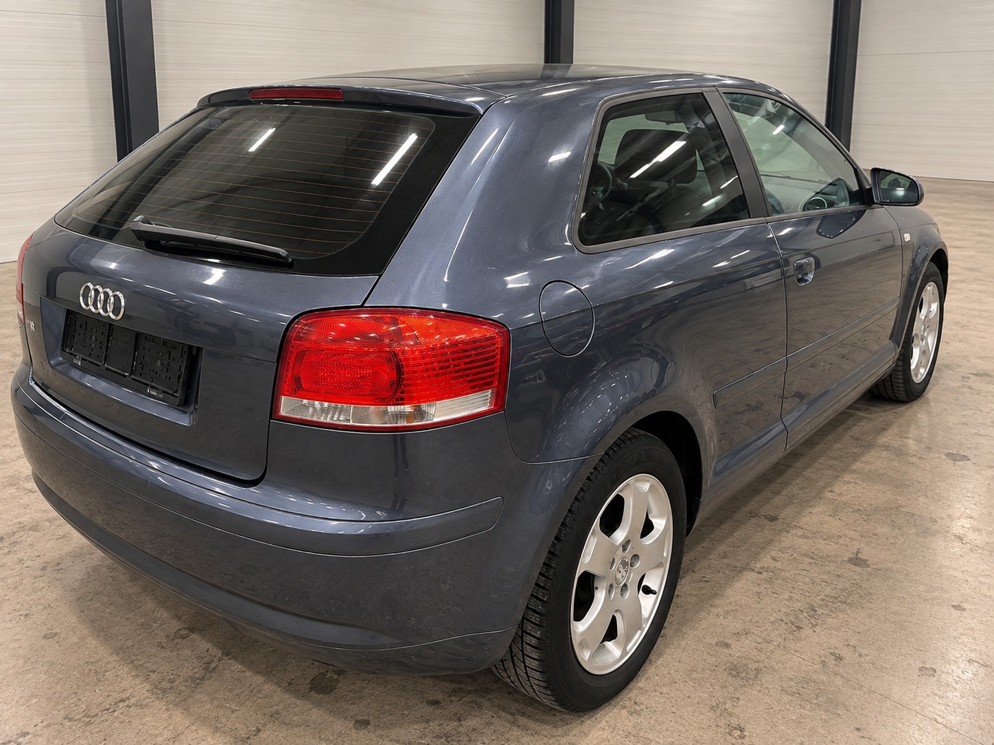 AUDI A3 1.9 TDI Ambition-image-6