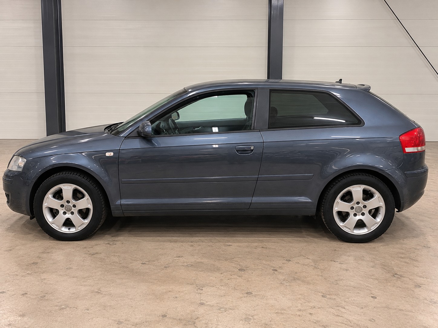 AUDI A3 1.9 TDI Ambition-image-4