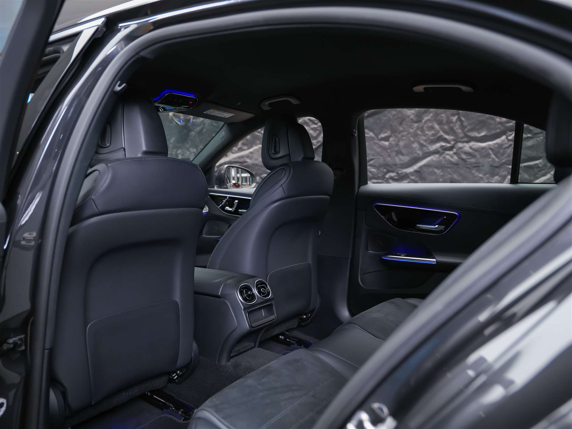 MERCEDES-BENZ C 300 d AMG Line *20" Felgen*Werksgarantie*DIGITAL LIGHT*360° Kamera*-image-11