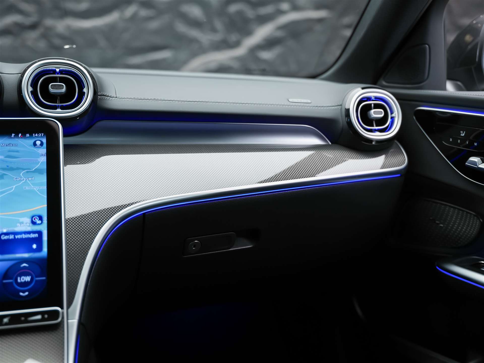 MERCEDES-BENZ C 300 d AMG Line *20" Felgen*Werksgarantie*DIGITAL LIGHT*360° Kamera*-image-20