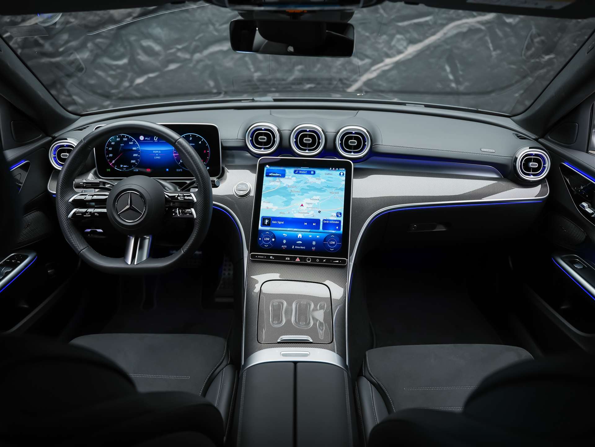 MERCEDES-BENZ C 300 d AMG Line *20" Felgen*Werksgarantie*DIGITAL LIGHT*360° Kamera*-image-18