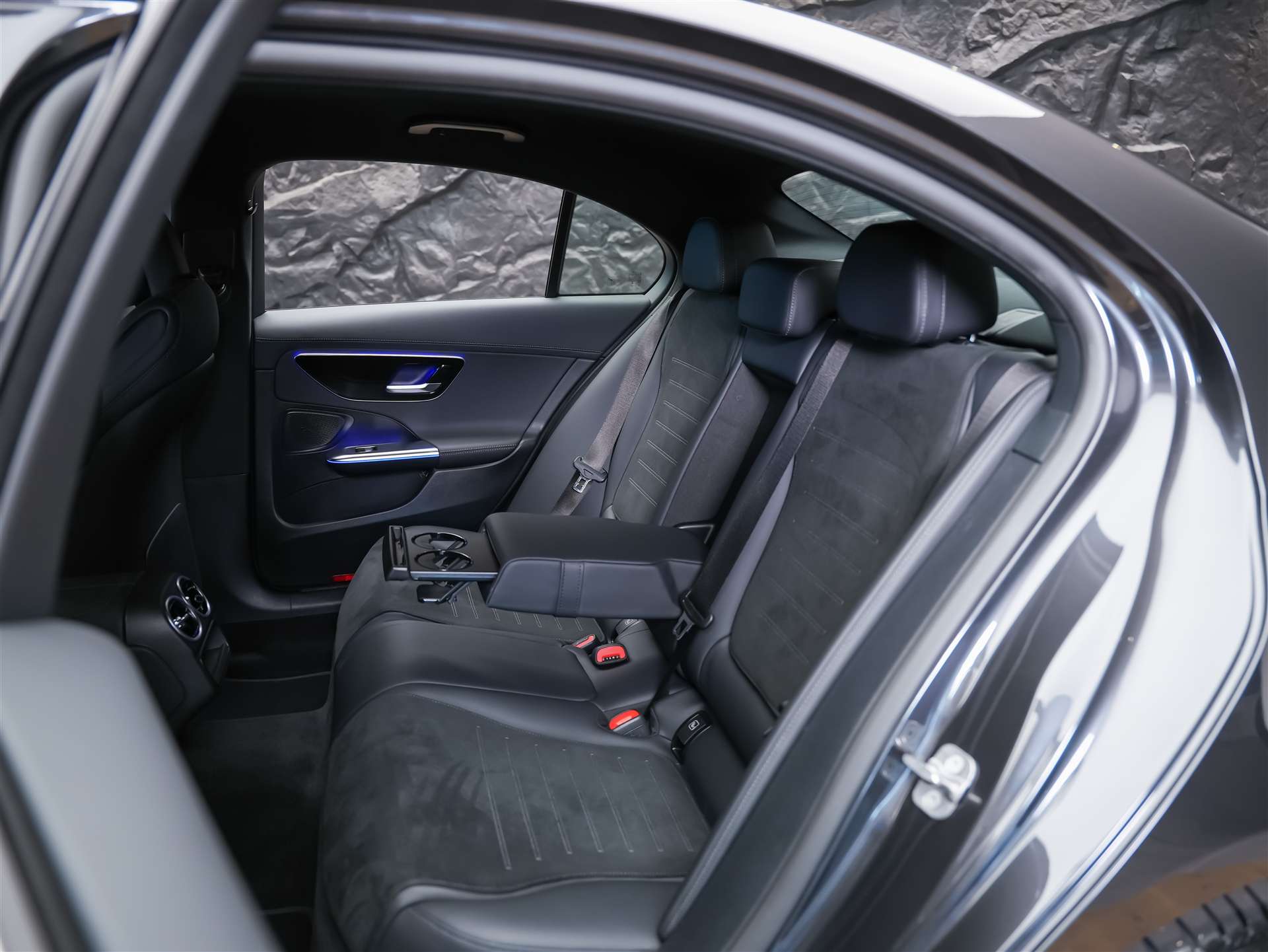 MERCEDES-BENZ C 300 d AMG Line *20" Felgen*Werksgarantie*DIGITAL LIGHT*360° Kamera*-image-13