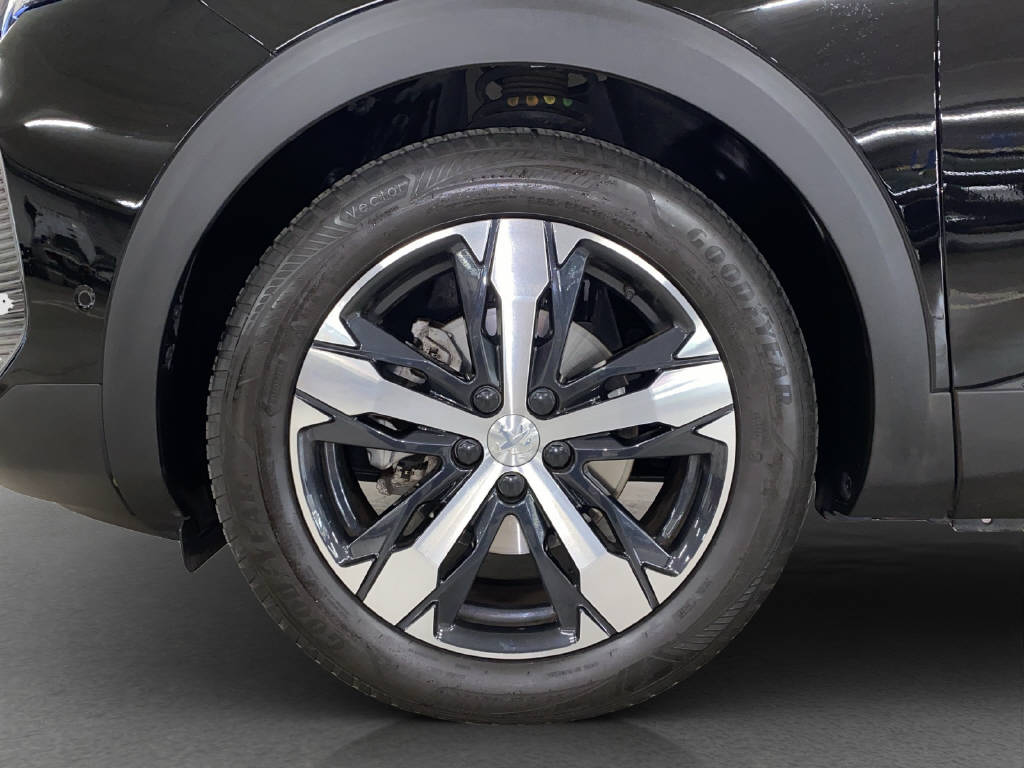 PEUGEOT 3008 1.5 BlueHDi Allure Pack-image-14