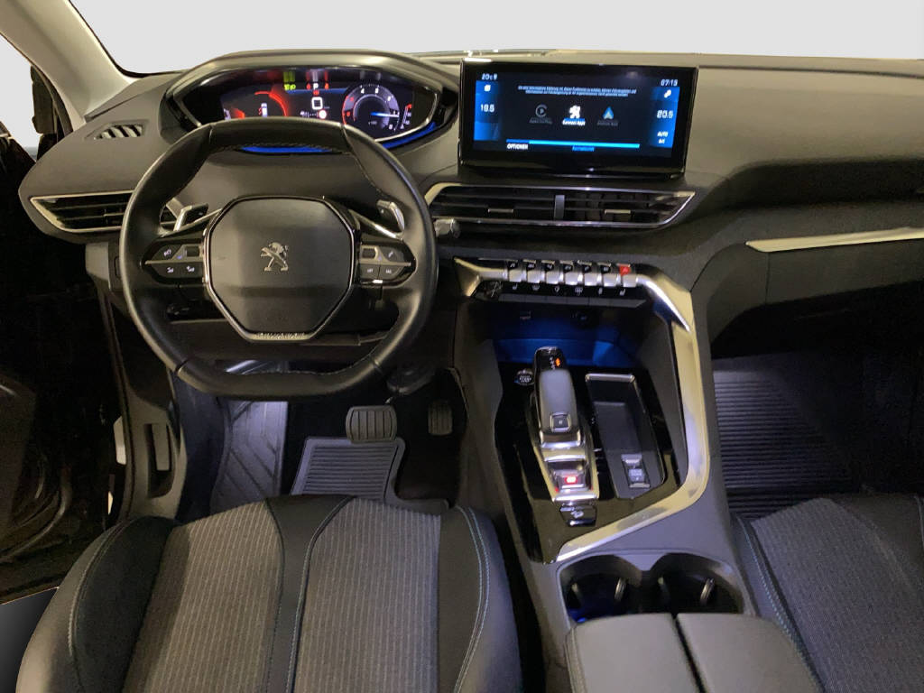 PEUGEOT 3008 1.5 BlueHDi Allure Pack-image-9