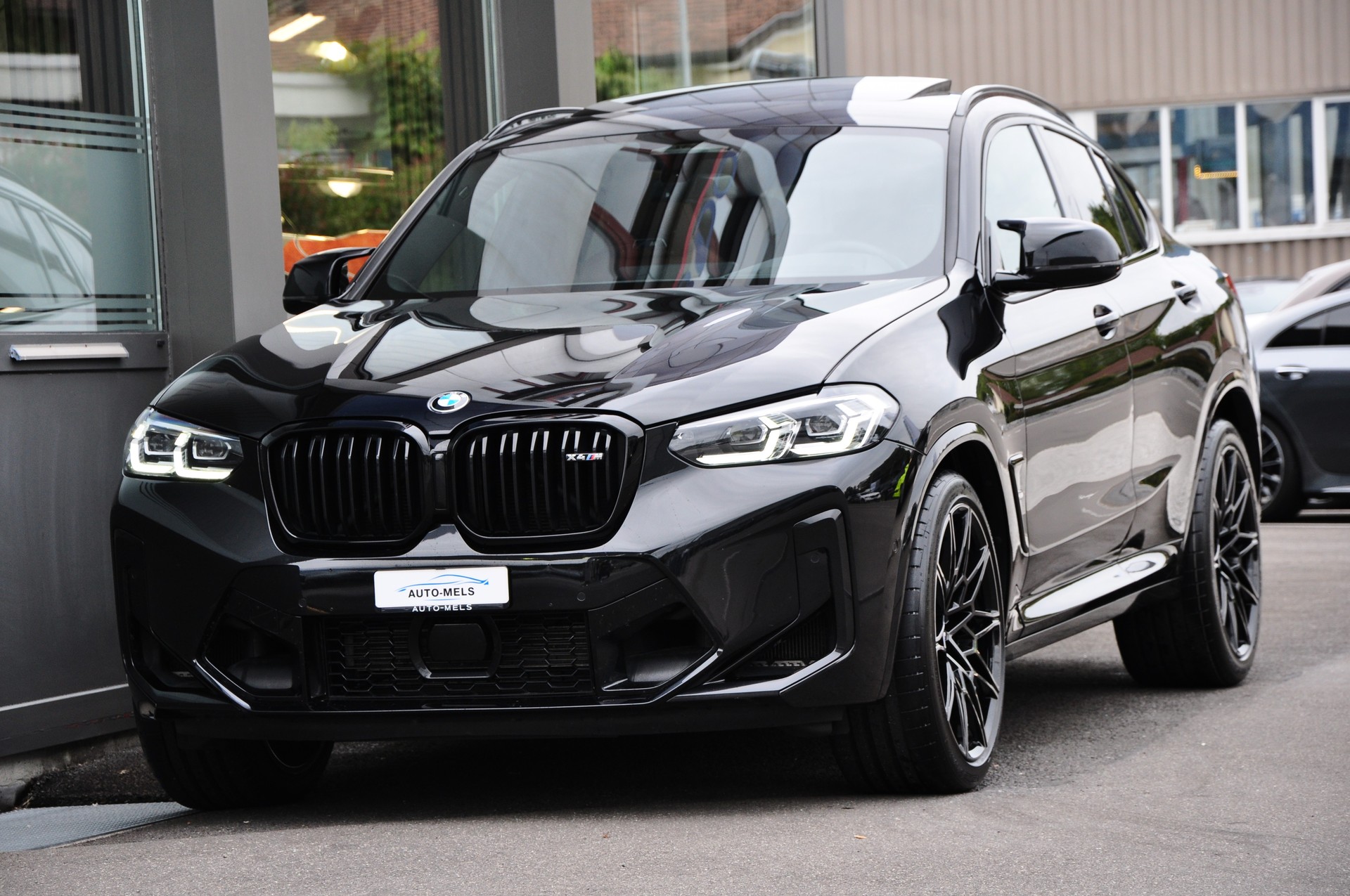 BMW X4M xDrive M Competition Steptronic-showroom-element-2