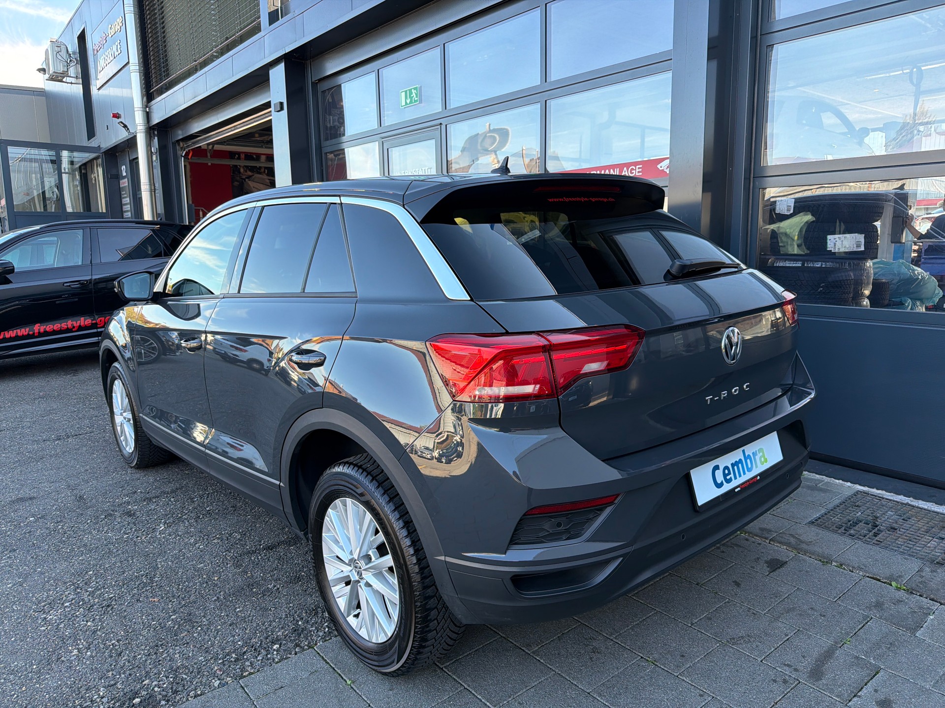 VW T-Roc 1.0 TSI-image-3