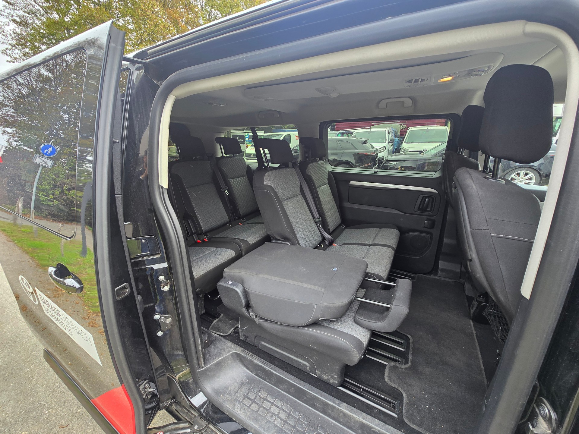 TOYOTA Proace Verso 2.0 D-4D VIP Long Automatic-image-8