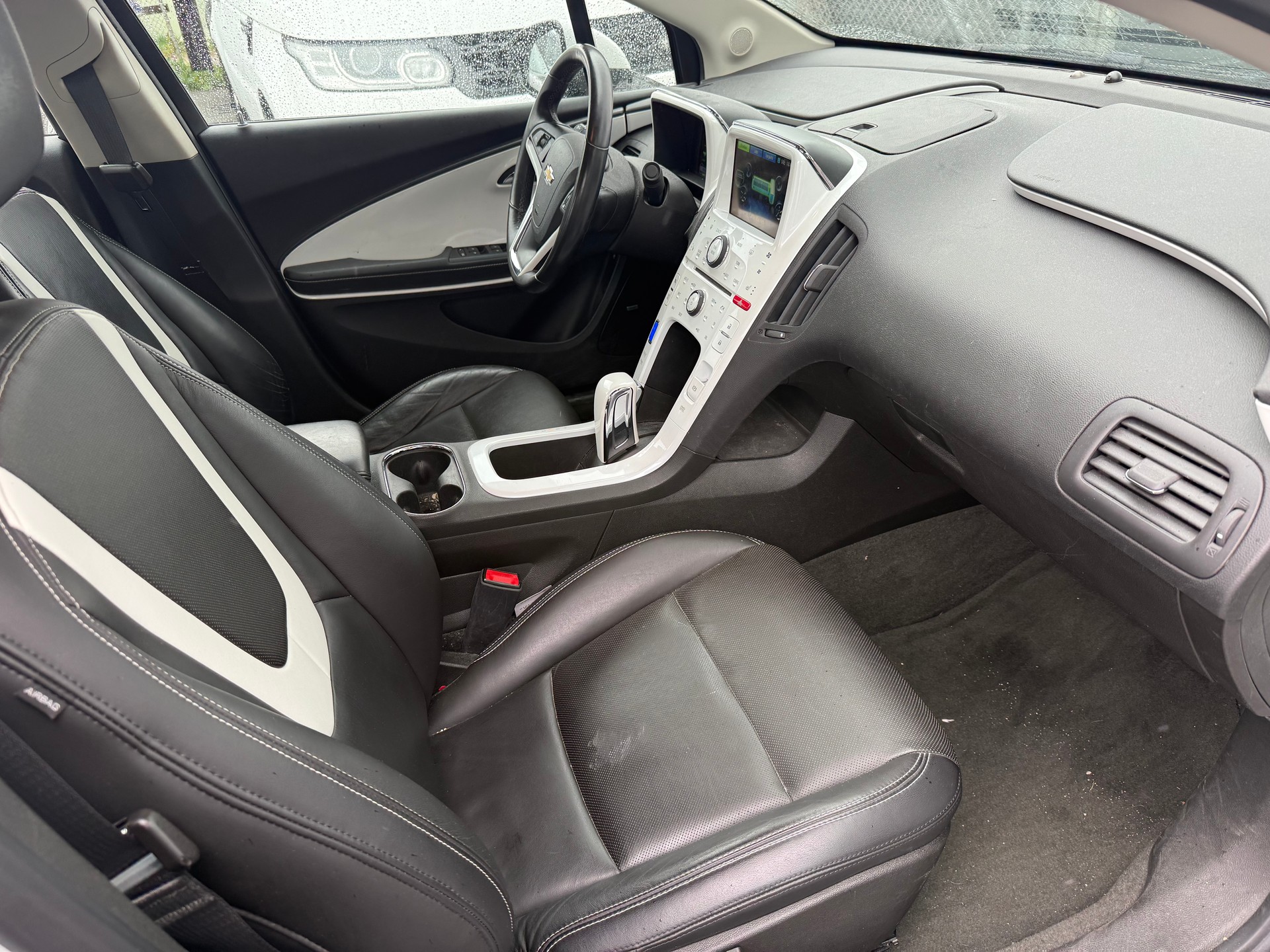 CHEVROLET Volt E-image-7