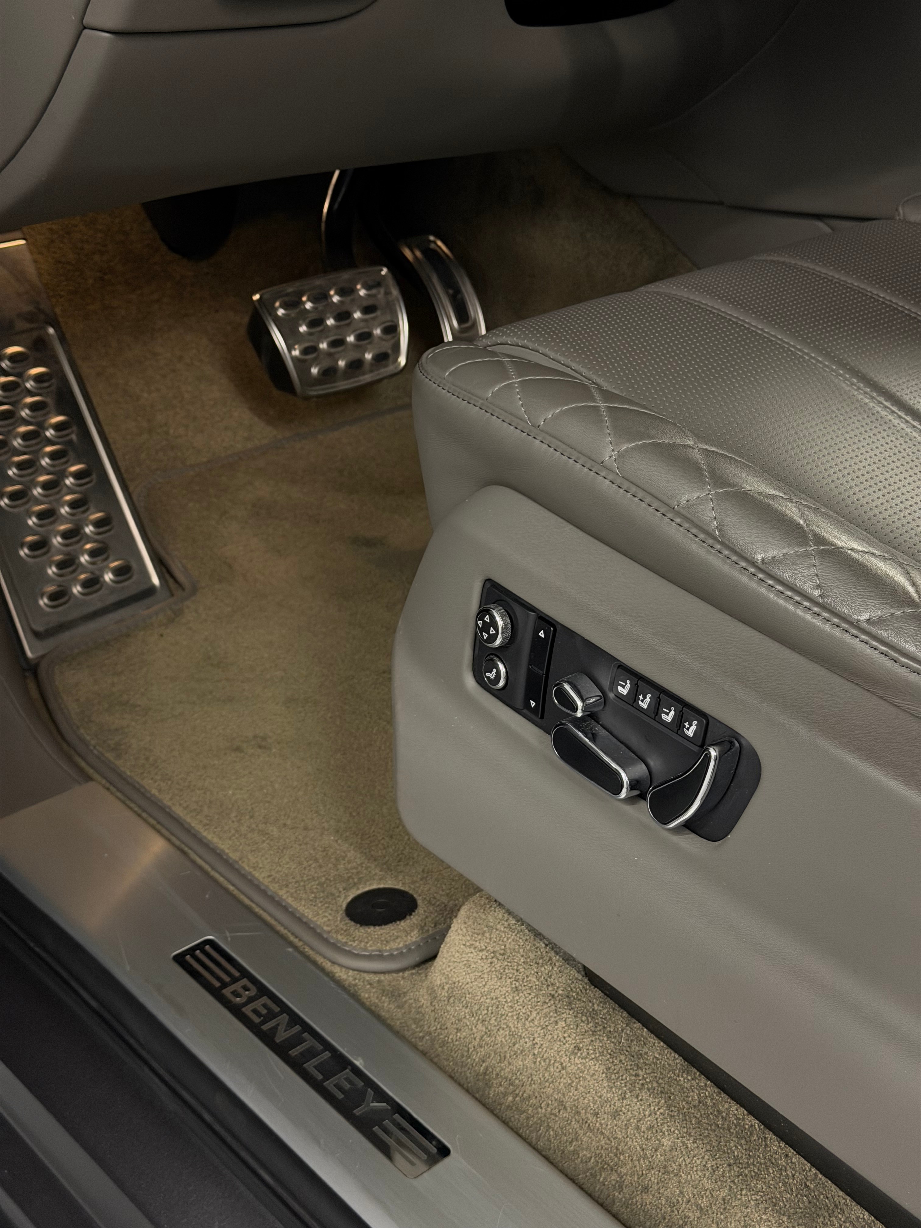 Image BENTLEY BENTAYGA Bentayga V8