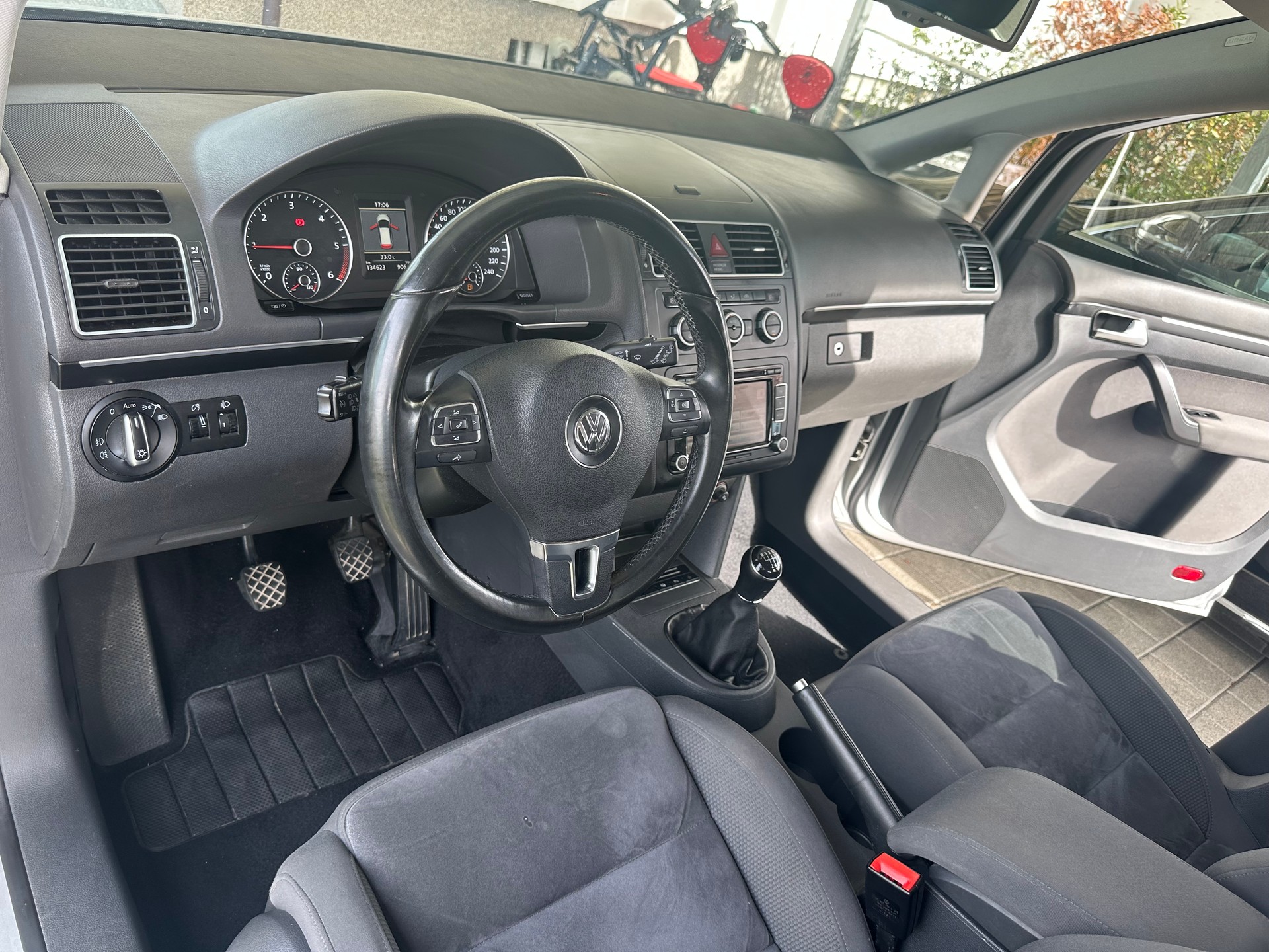 VW 2.0 TDI 140 Design-image-2