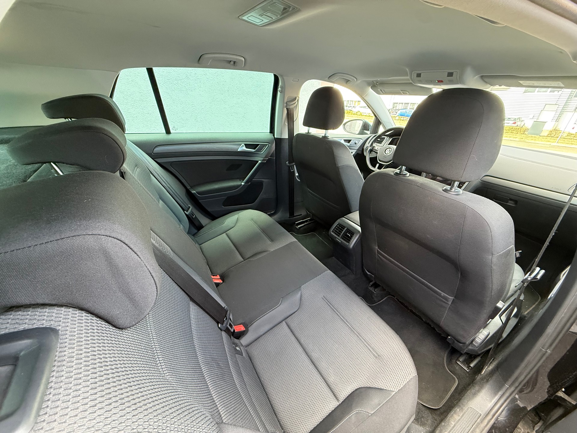 VW Golf 1.5 TSI EVO Highline DSG-image-8