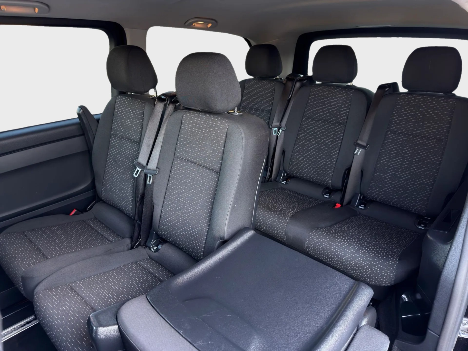 MERCEDES-BENZ Vito 116 CDI Base Tourer 4Matic 9G-Tronic-image-24