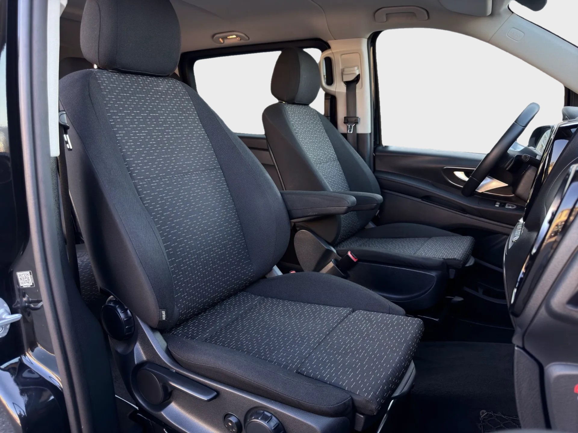 MERCEDES-BENZ Vito 116 CDI Base Tourer 4Matic 9G-Tronic-image-20