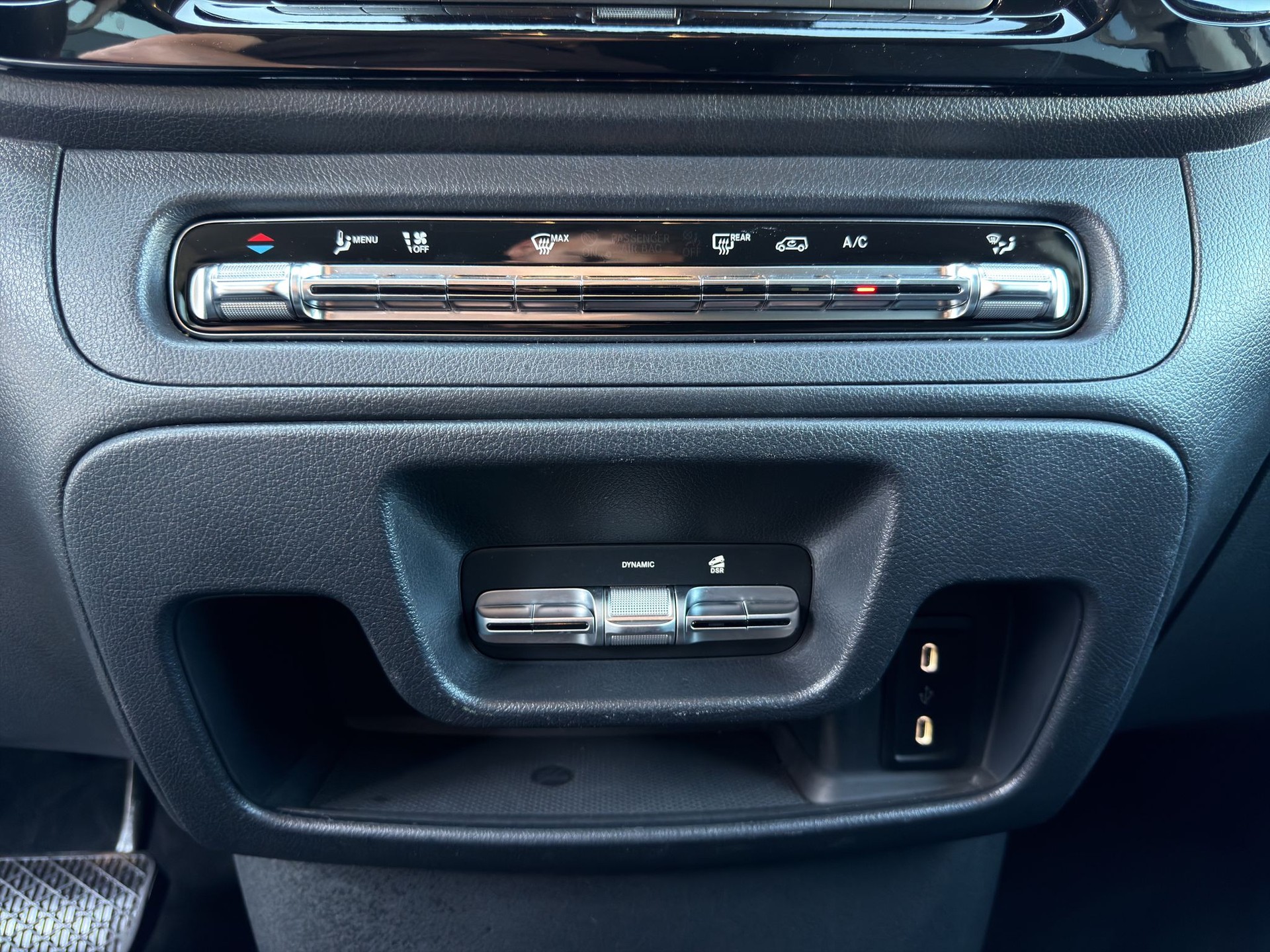 MERCEDES-BENZ Vito 116 CDI Base Tourer 4Matic 9G-Tronic-image-16