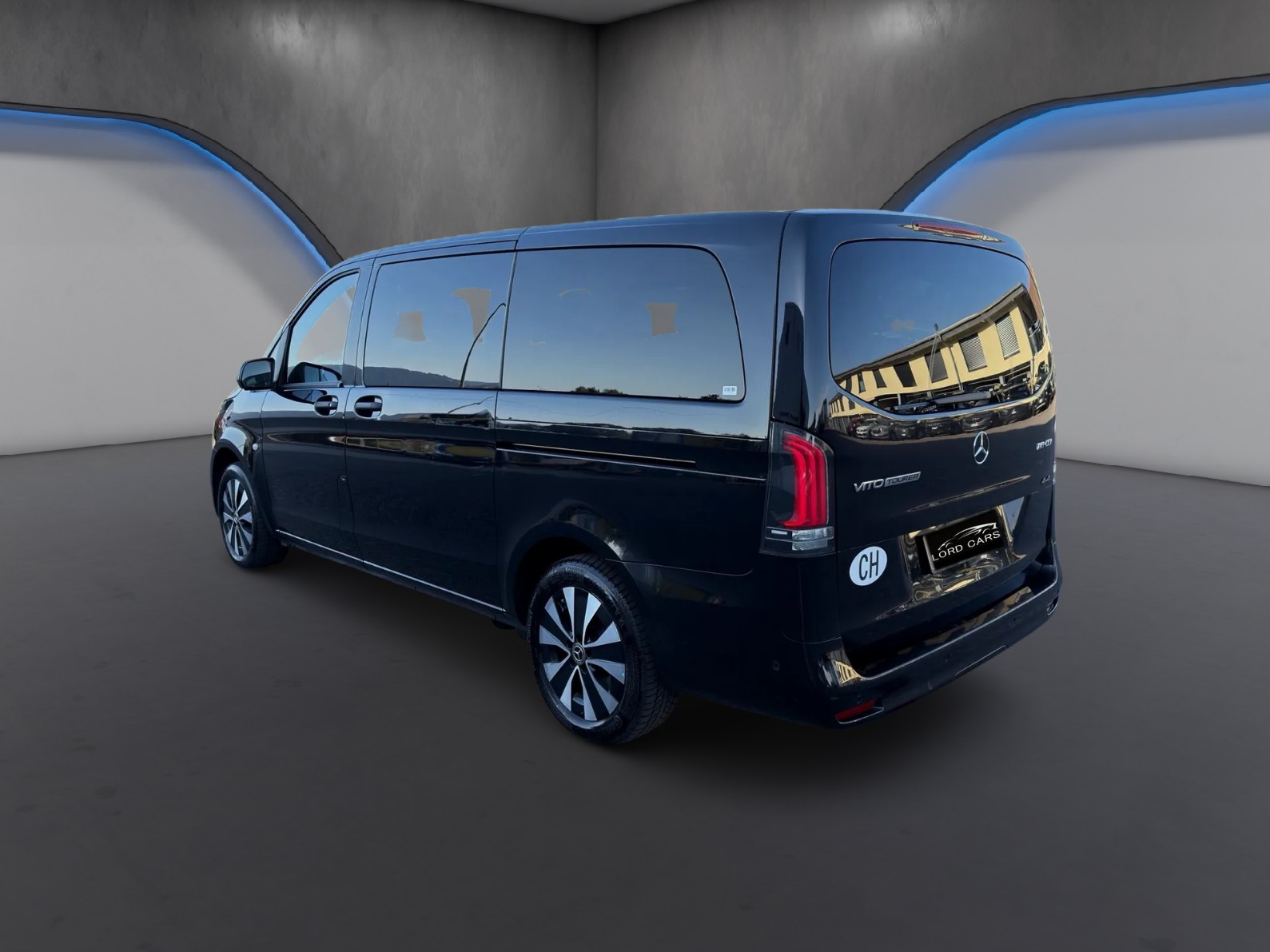 MERCEDES-BENZ Vito 116 CDI Base Tourer 4Matic 9G-Tronic-image-6