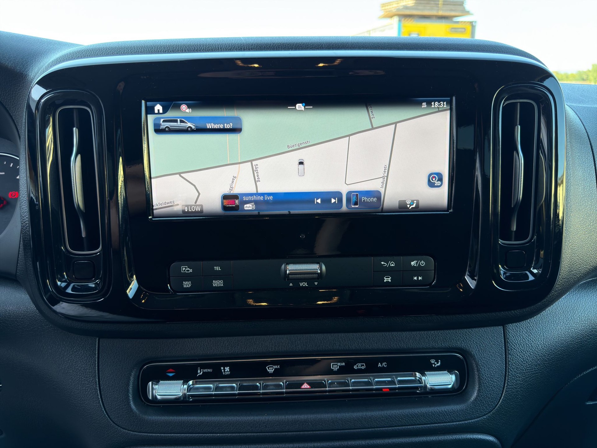 MERCEDES-BENZ Vito 116 CDI Base Tourer 4Matic 9G-Tronic-image-18