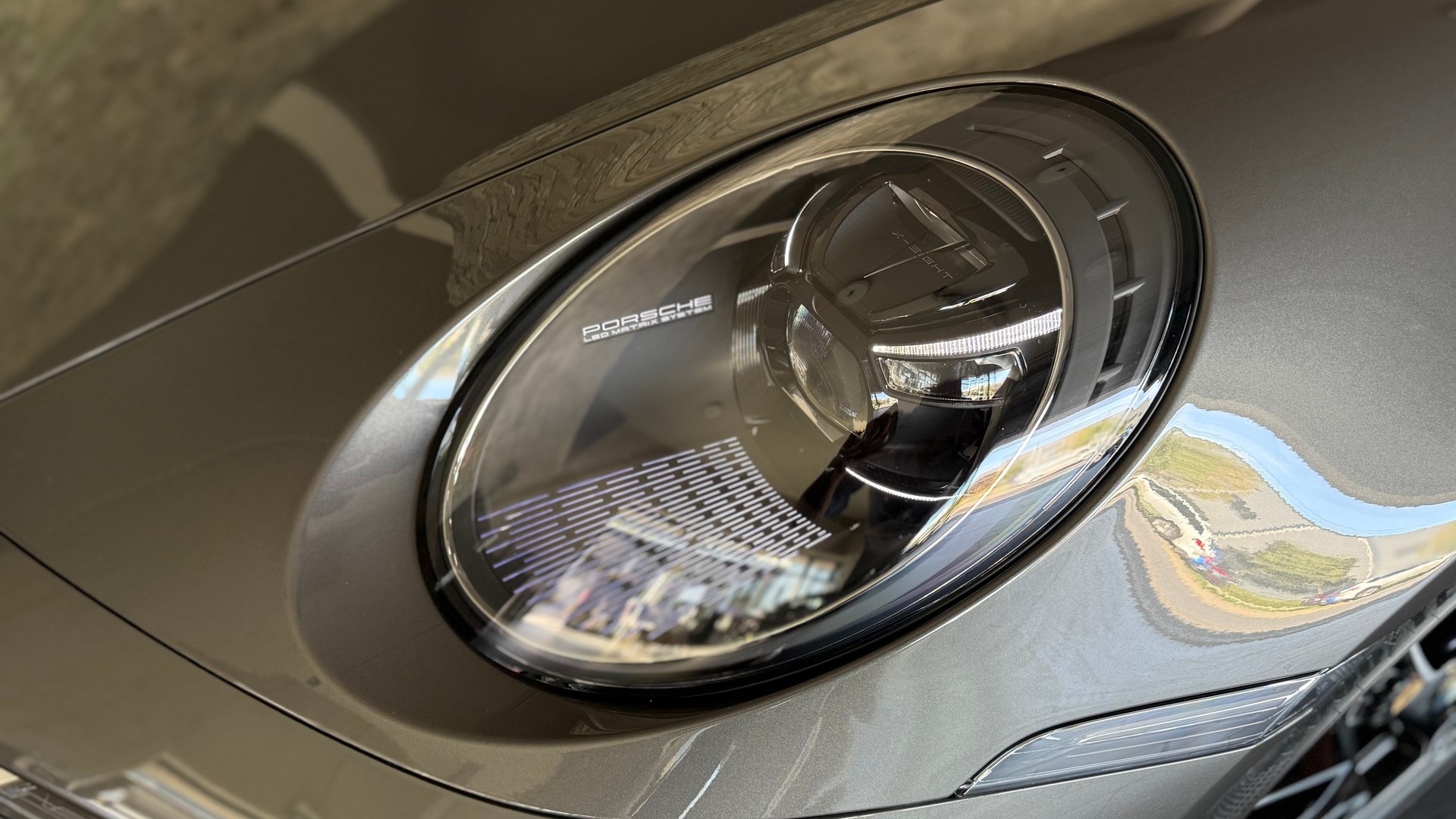 PORSCHE 911 Turbo S Cabriolet Sport Design Paket PDK-image-20