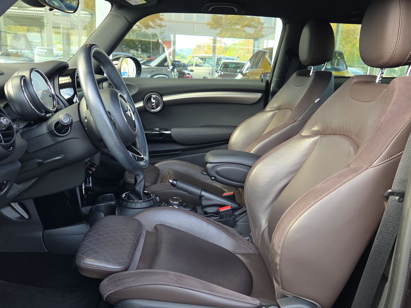 MINI Cooper-image-5