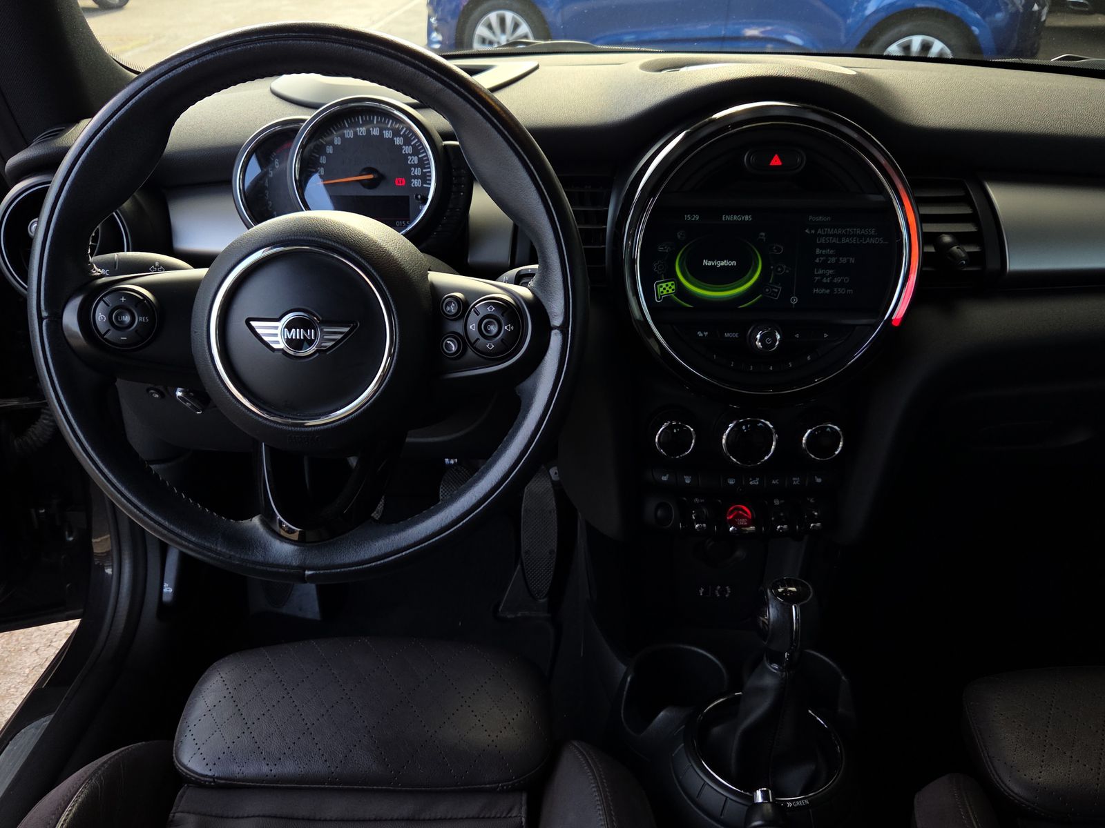 MINI Cooper-image-9