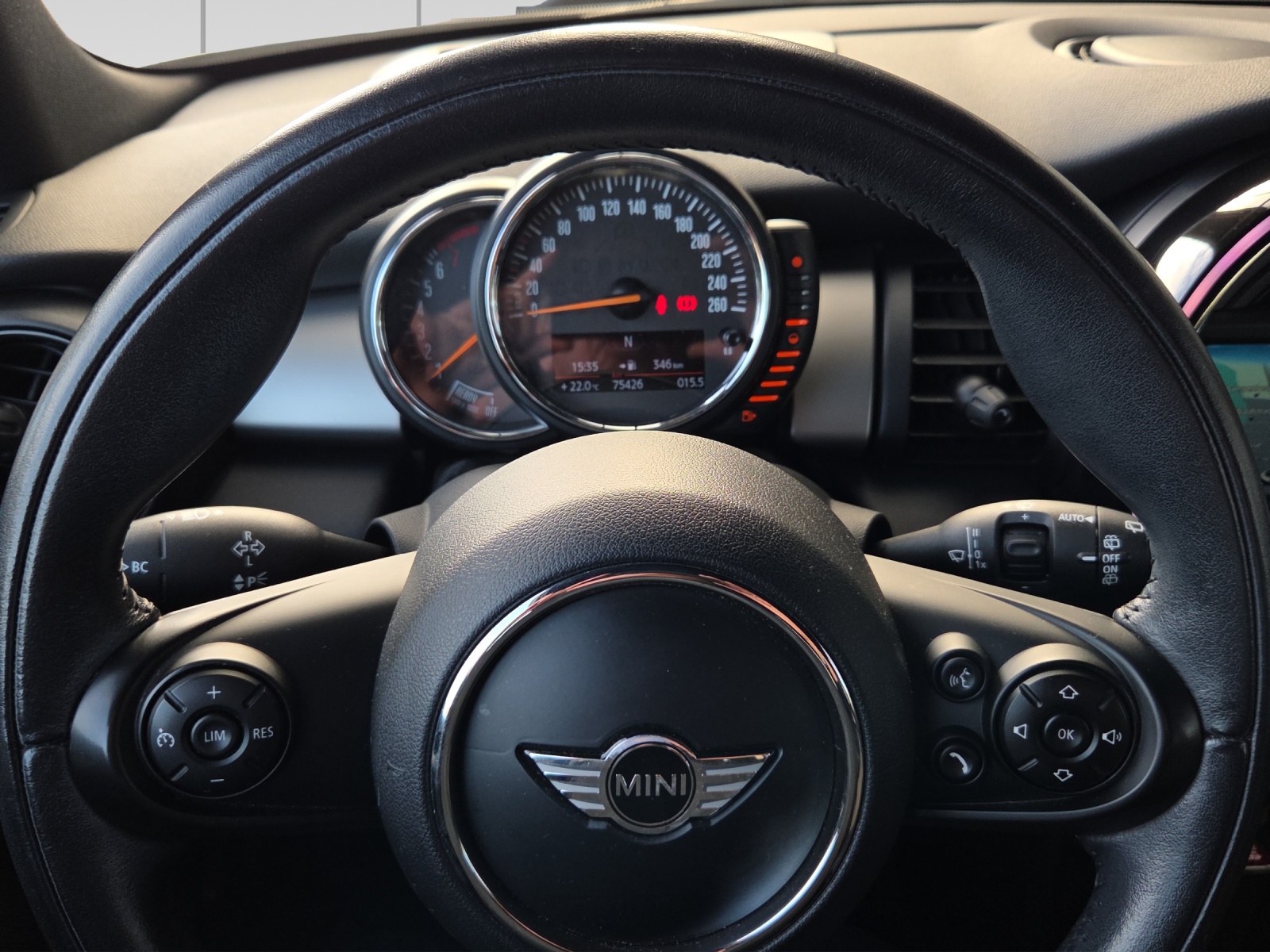 MINI Cooper-image-8