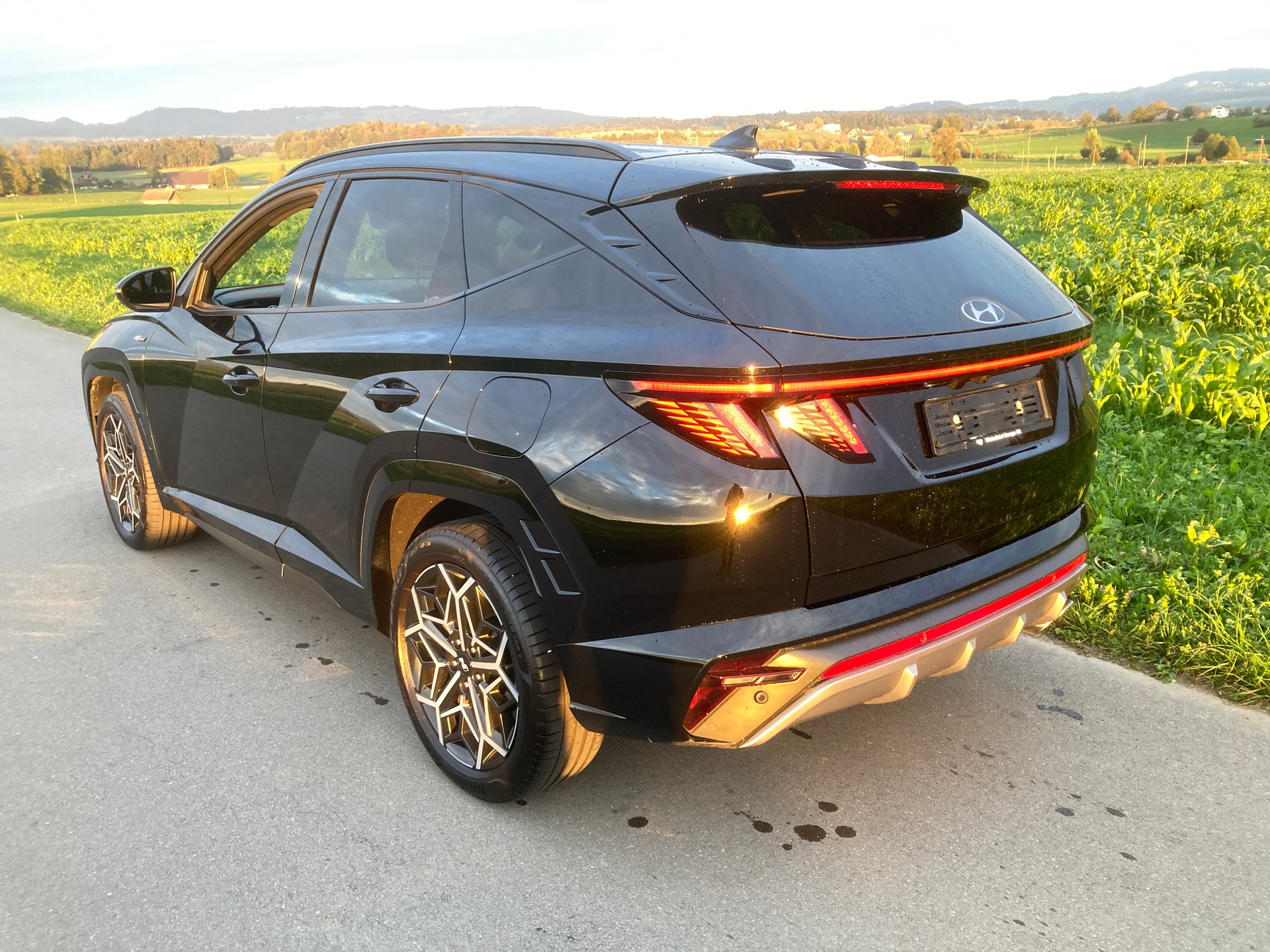 HYUNDAI Tucson 1.6 TGDI PHEV N Line 4WD-image-3