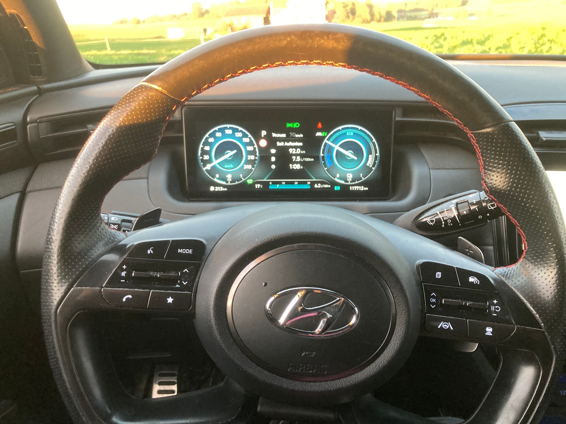 HYUNDAI Tucson 1.6 TGDI PHEV N Line 4WD-image-12
