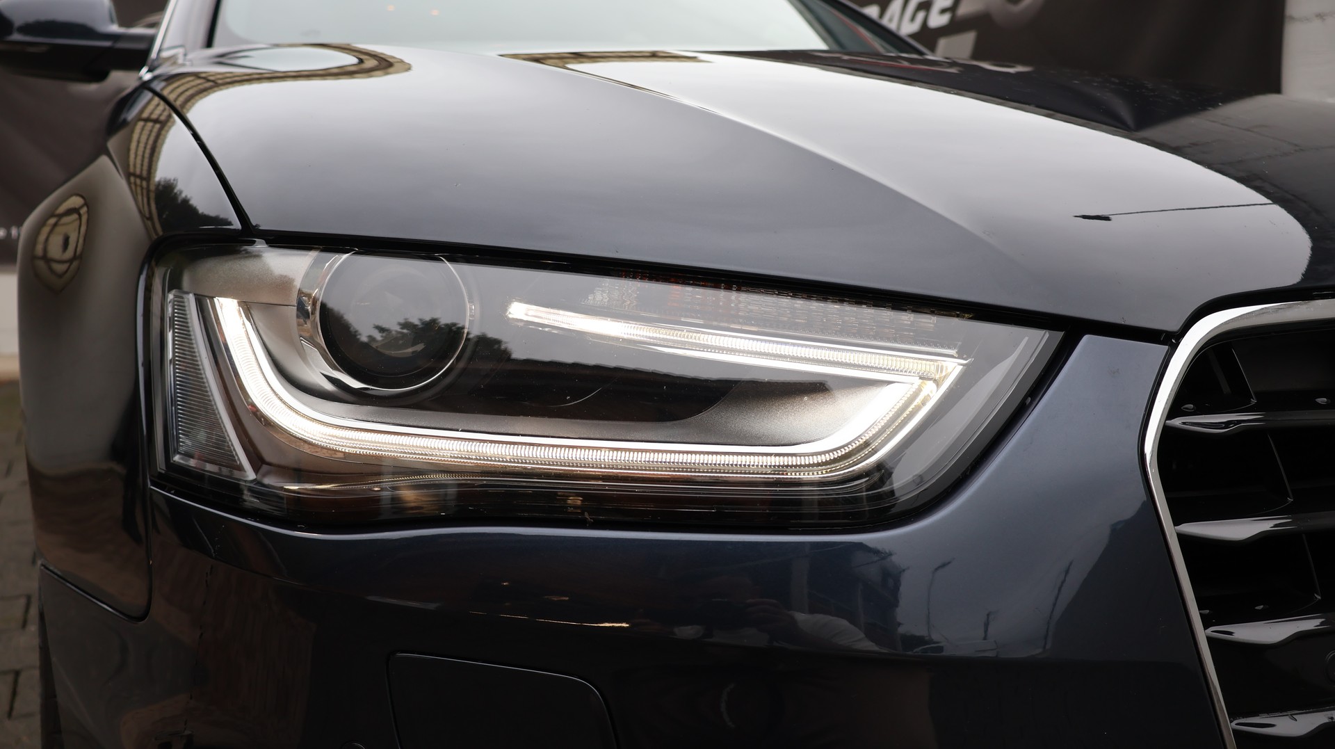 AUDI A4 Avant 2.0 TDI quattro S-tronic-showroom-element-3
