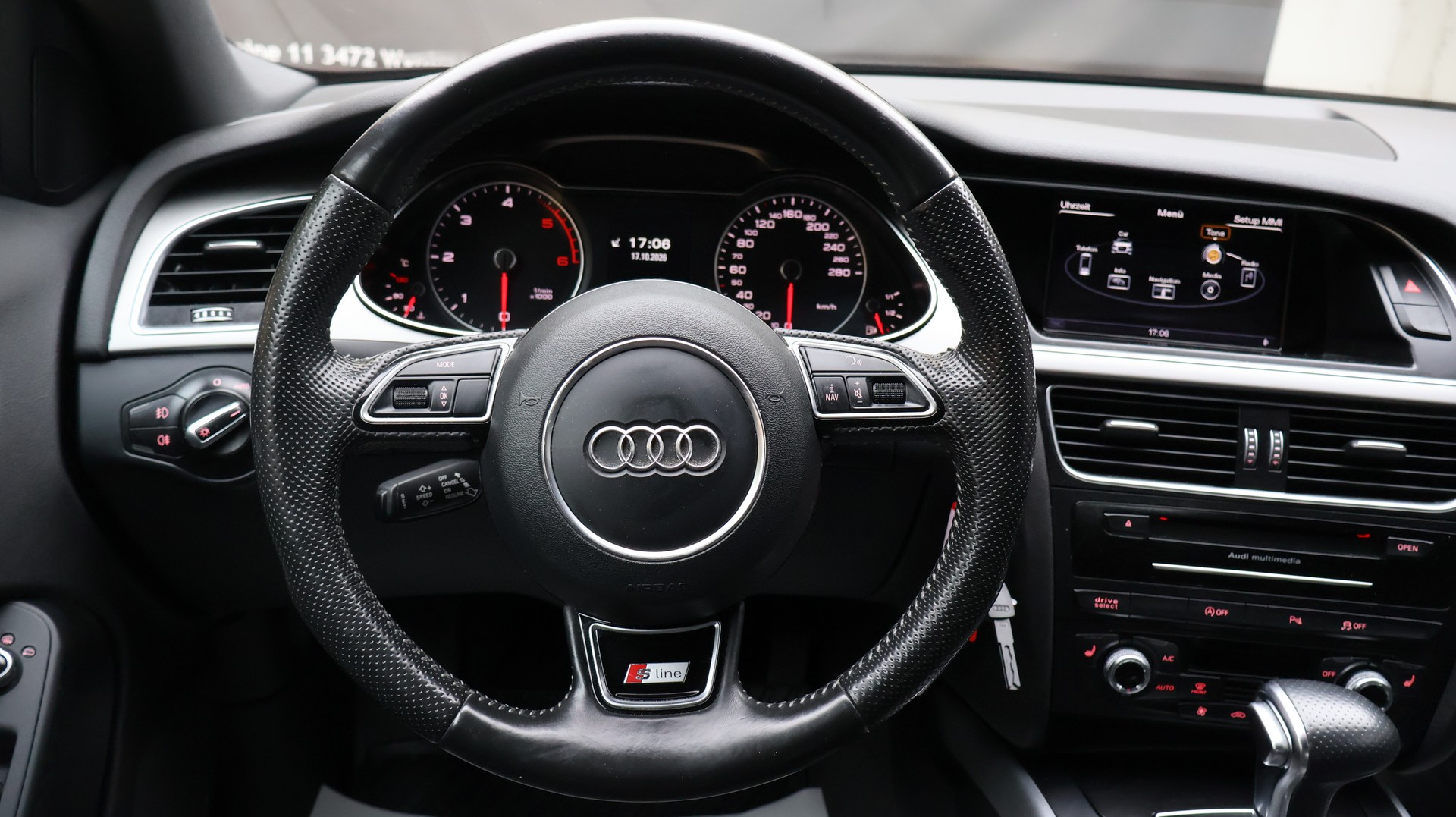 AUDI A4 Avant 2.0 TDI quattro S-tronic-image-14