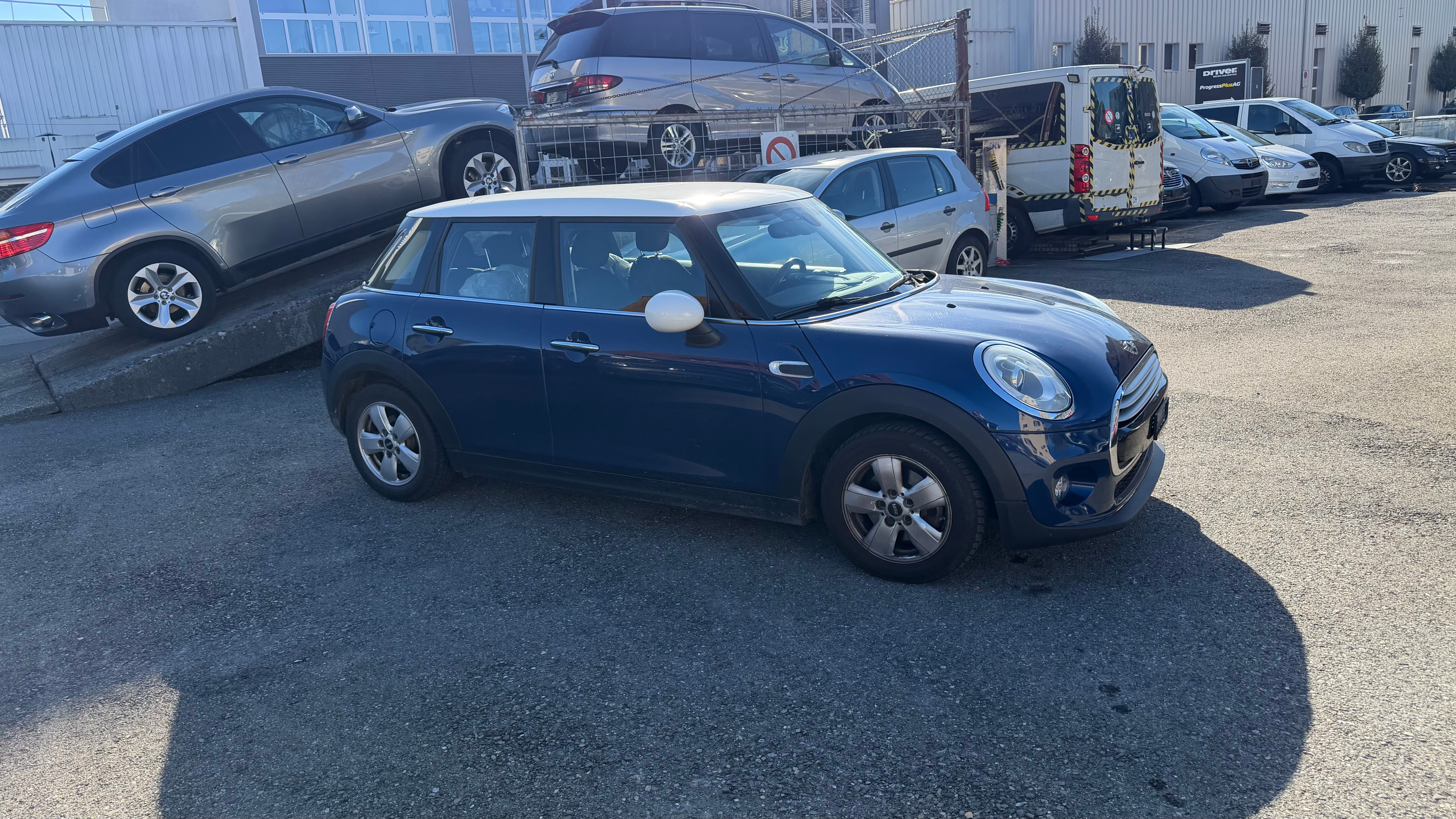 Car photo