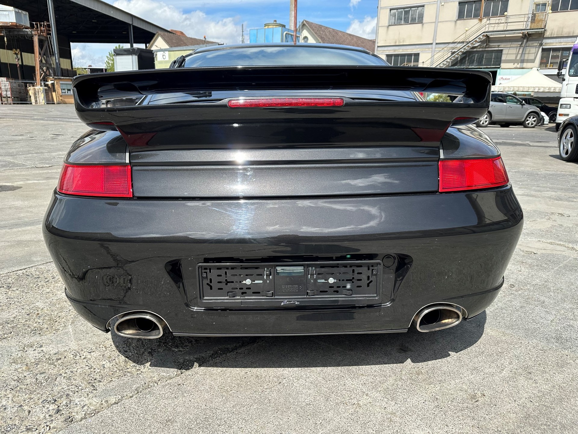 PORSCHE 911 Turbo-image-13