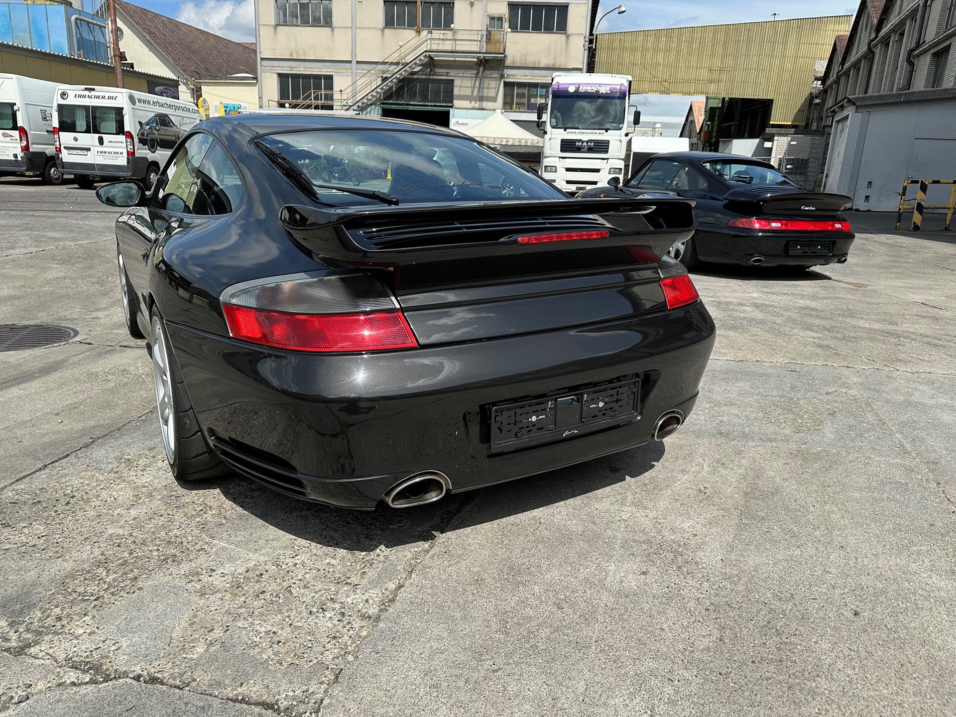 PORSCHE 911 Turbo-image-5