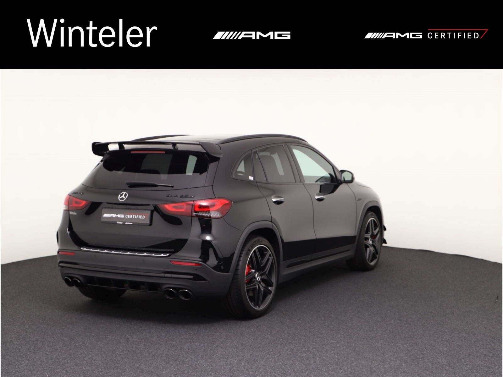 MERCEDES-BENZ GLA 45 S AMG 4Matic+-image-4