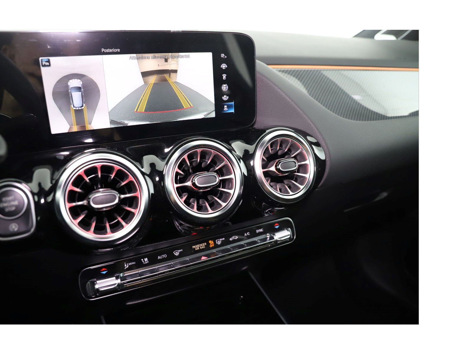 MERCEDES-BENZ GLA 45 S AMG 4Matic+-image-15