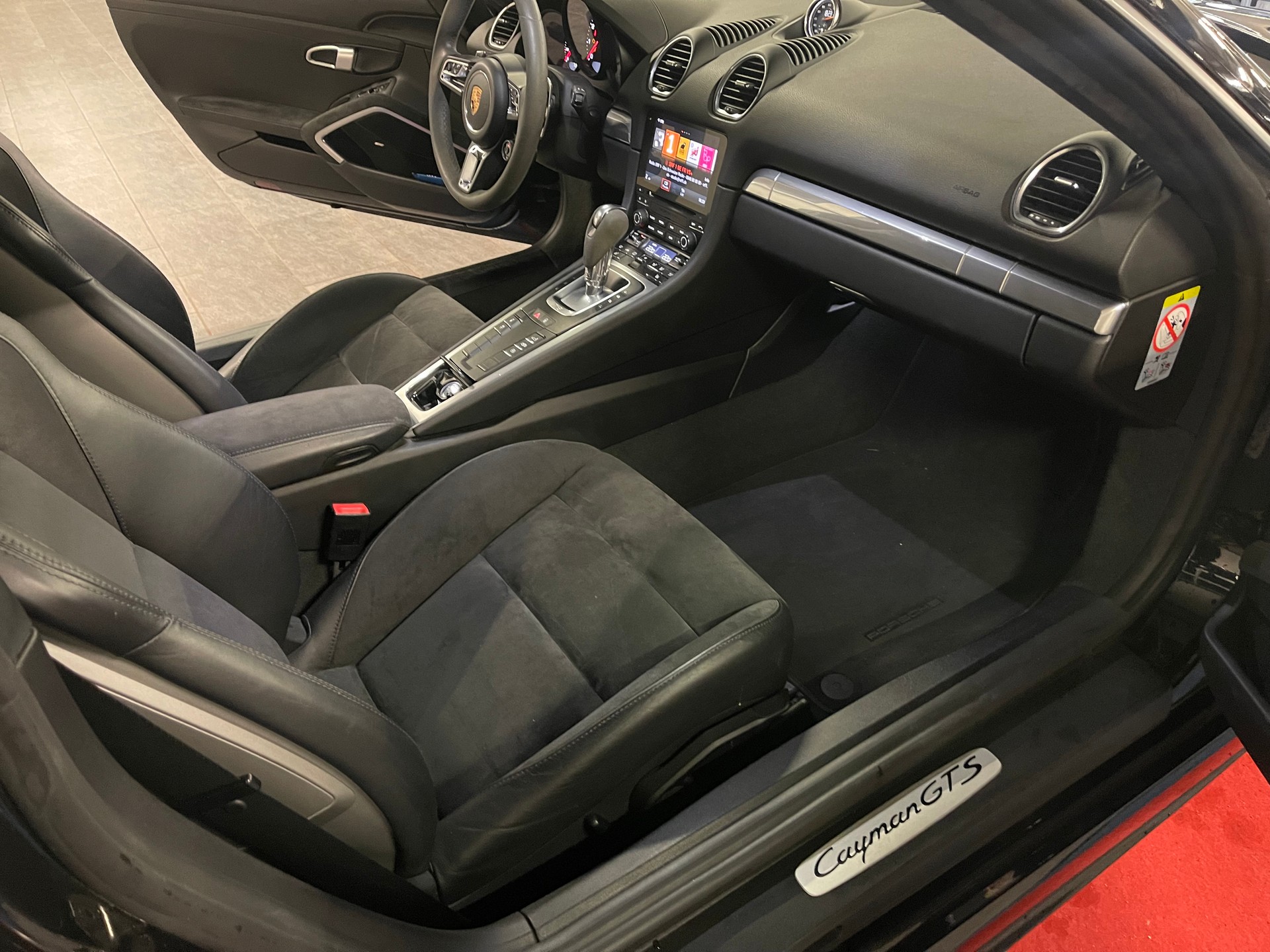 PORSCHE 718 Cayman GTS 2.5 PDK-image-11
