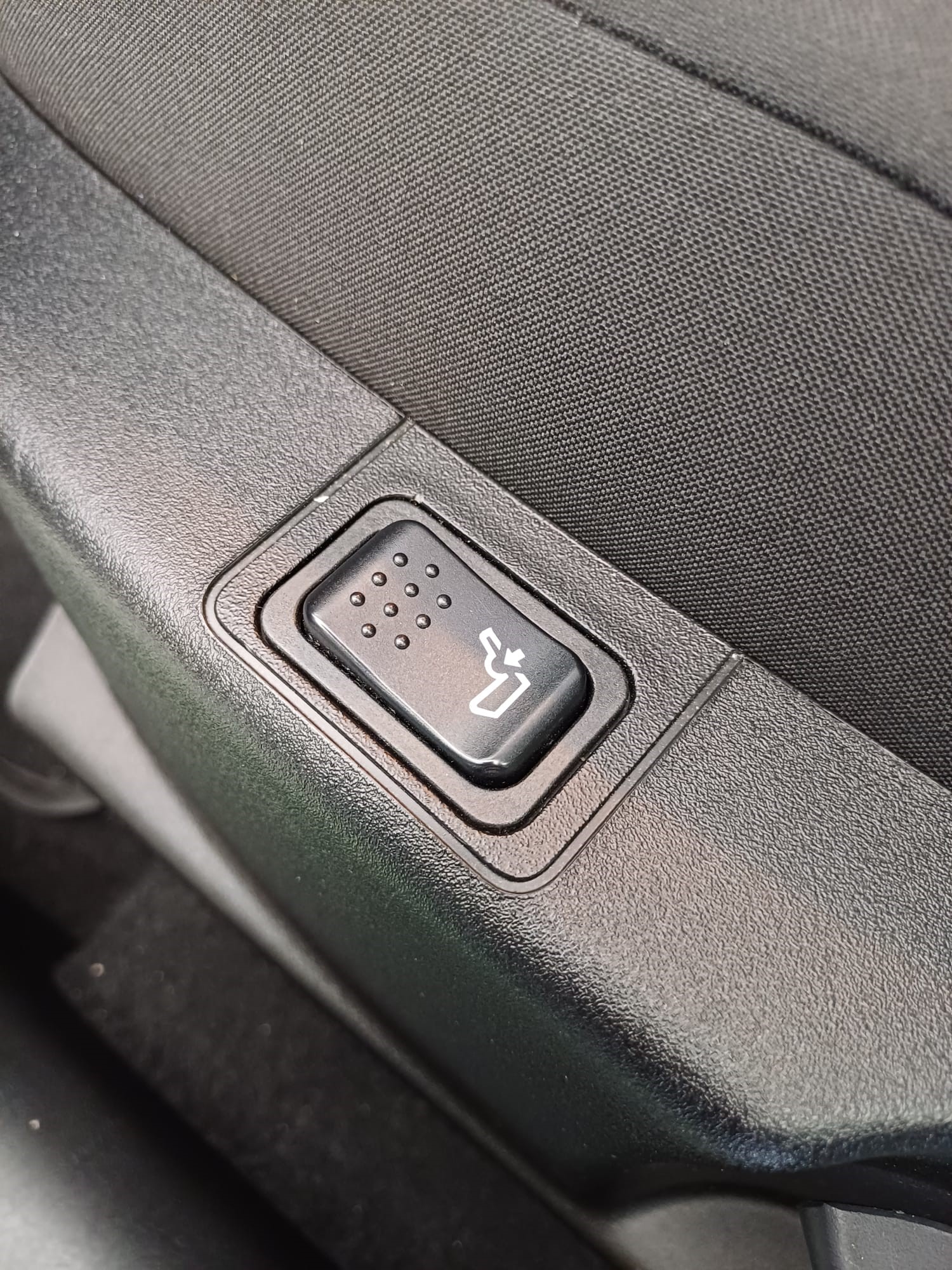 FIAT Tipo SW 1.5 Hybrid City Life-image-10