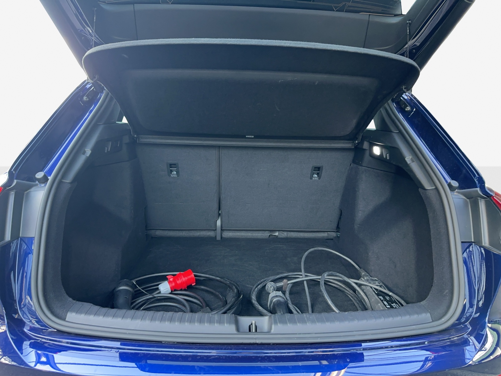 AUDI Q4 e-tron 40-image-13