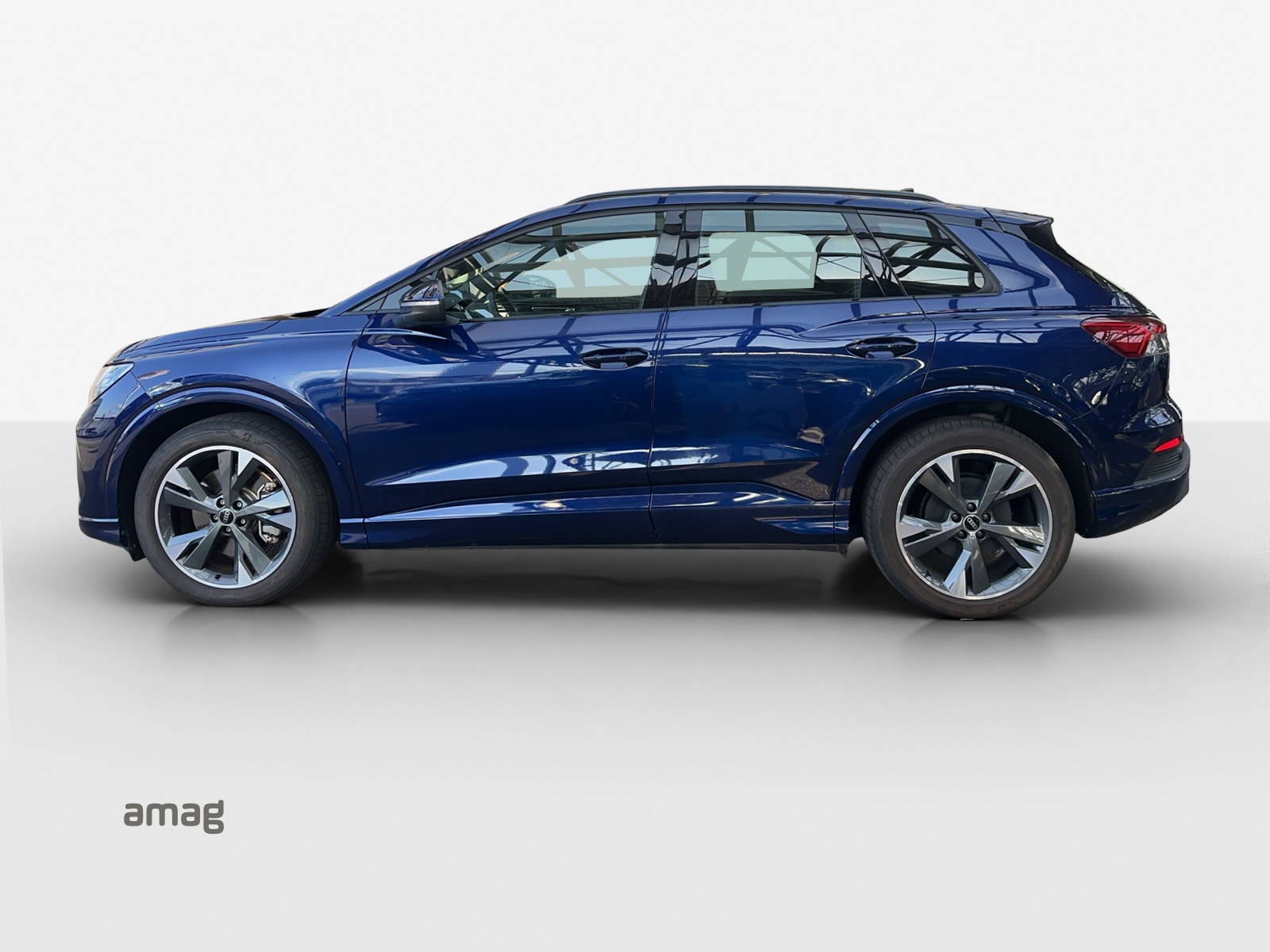 AUDI Q4 e-tron 40-image-1
