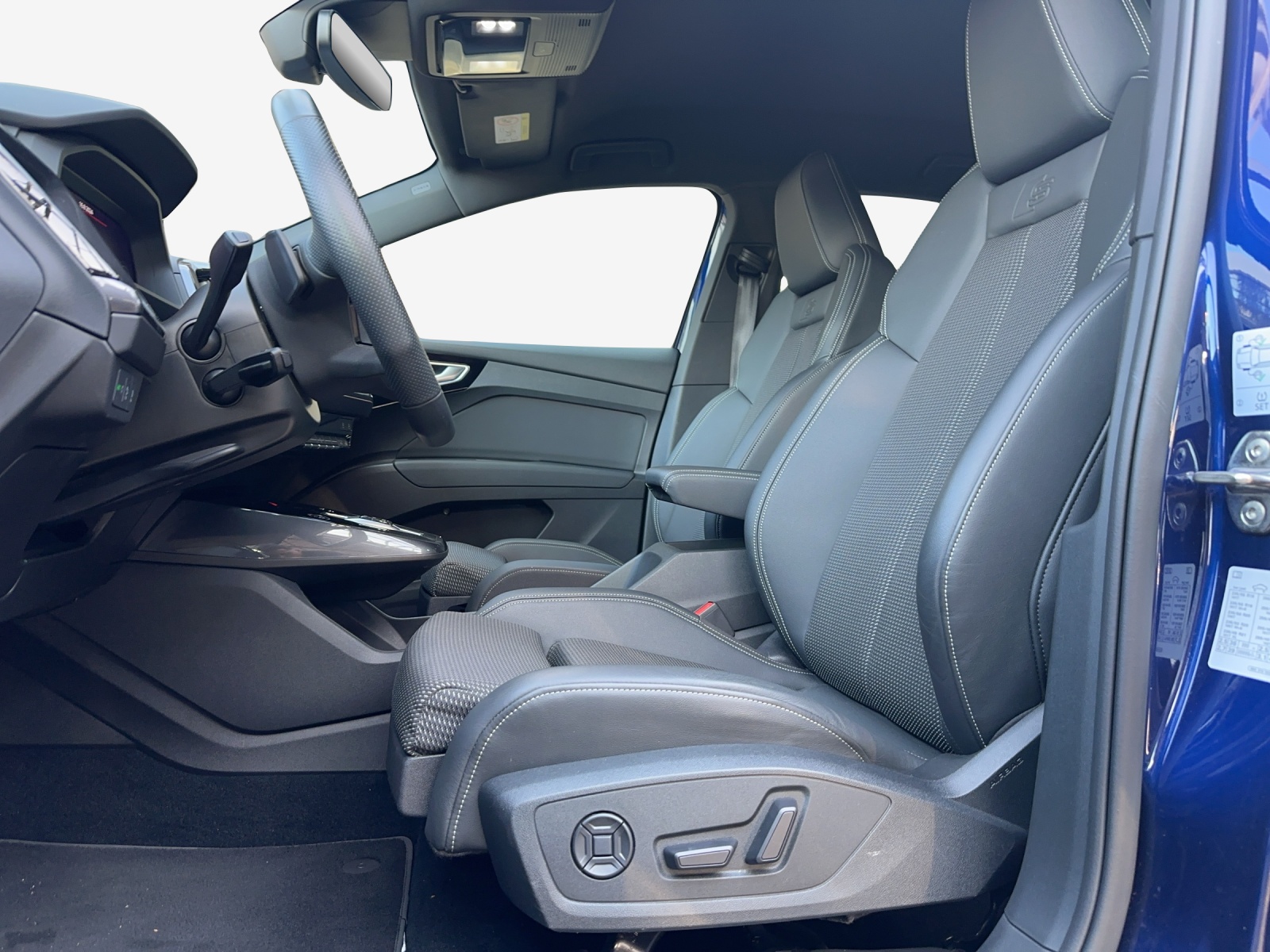 AUDI Q4 e-tron 40-image-8